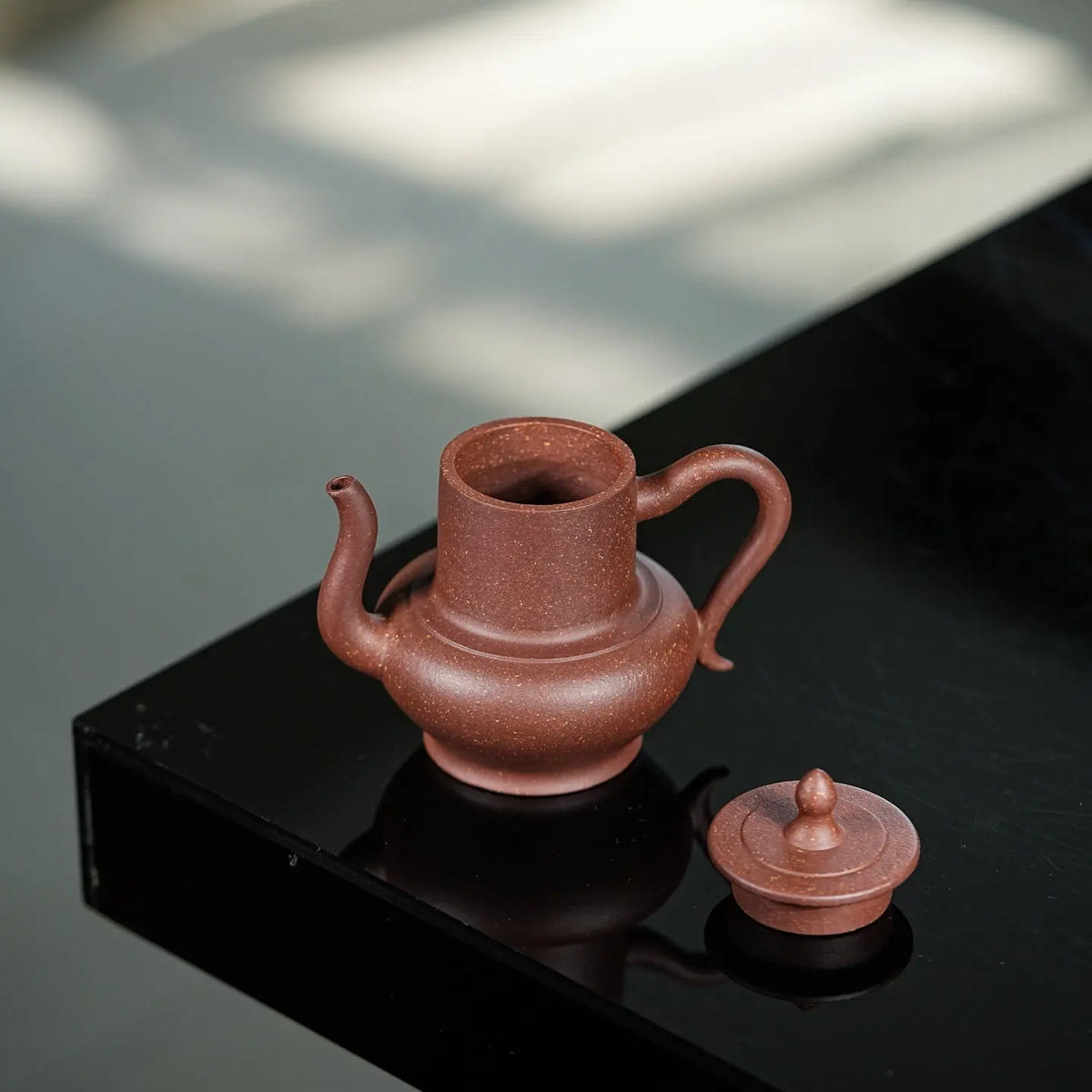 Gong Deng 150cc - Yixing Handmade Teapot 江苏宜兴