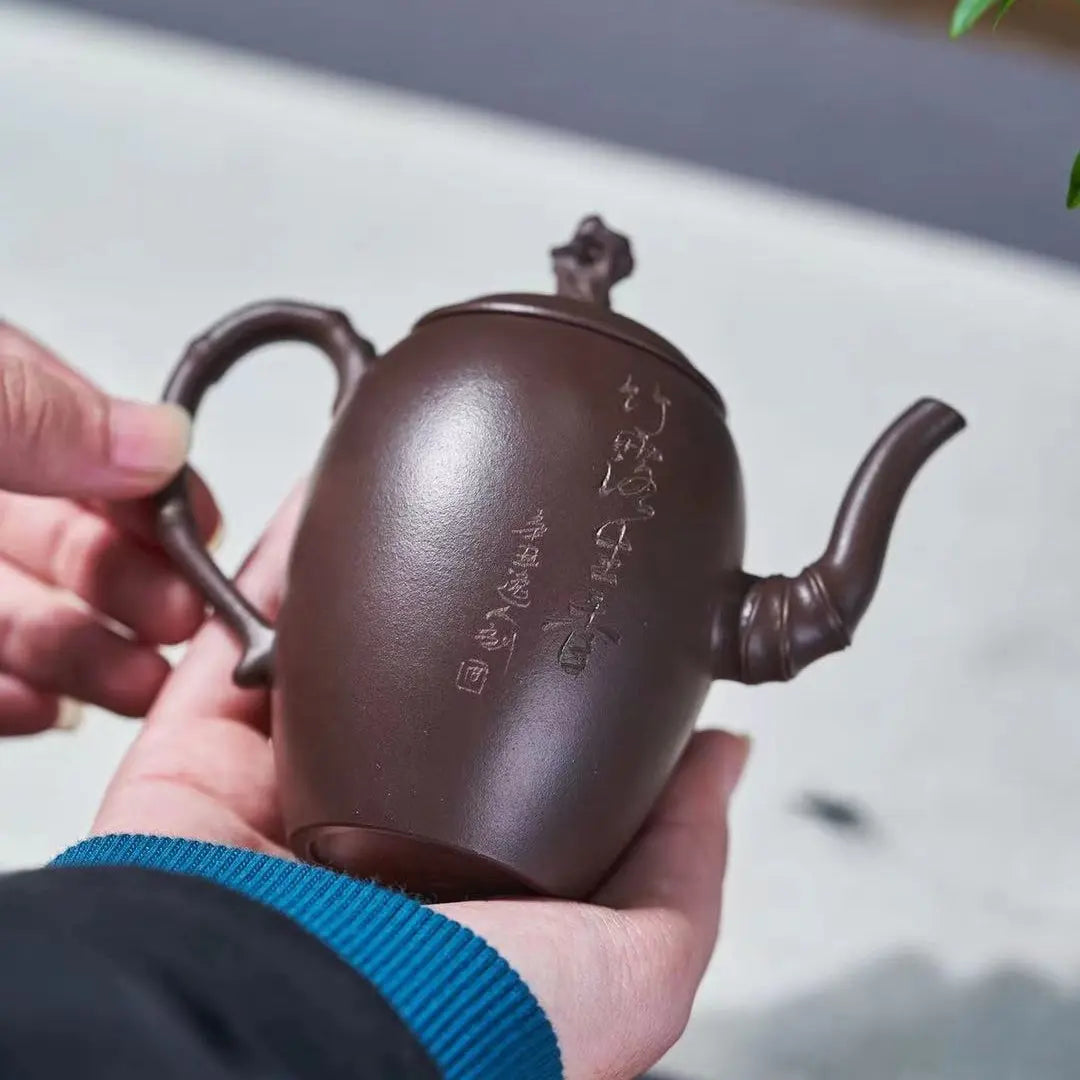 Gong Deng 150cc - Yixing Handmade Teapot 江苏宜兴