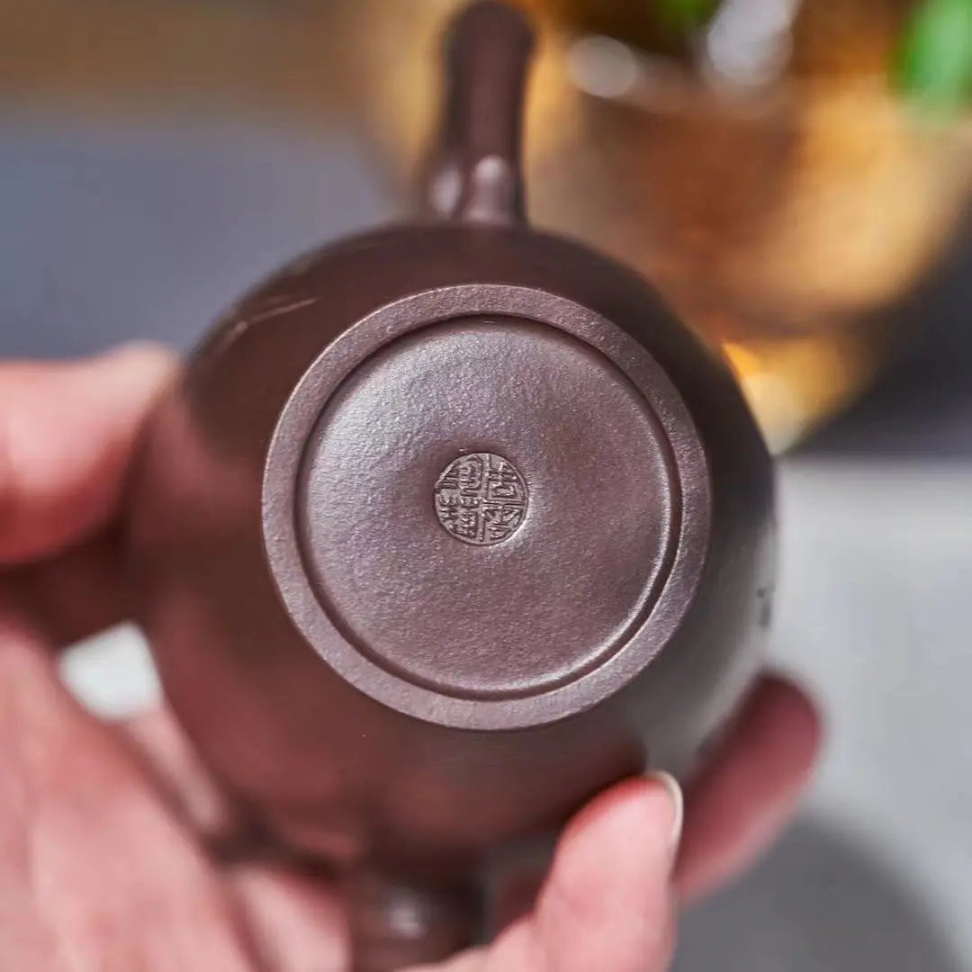 Gong Deng 150cc - Yixing Handmade Teapot 江苏宜兴