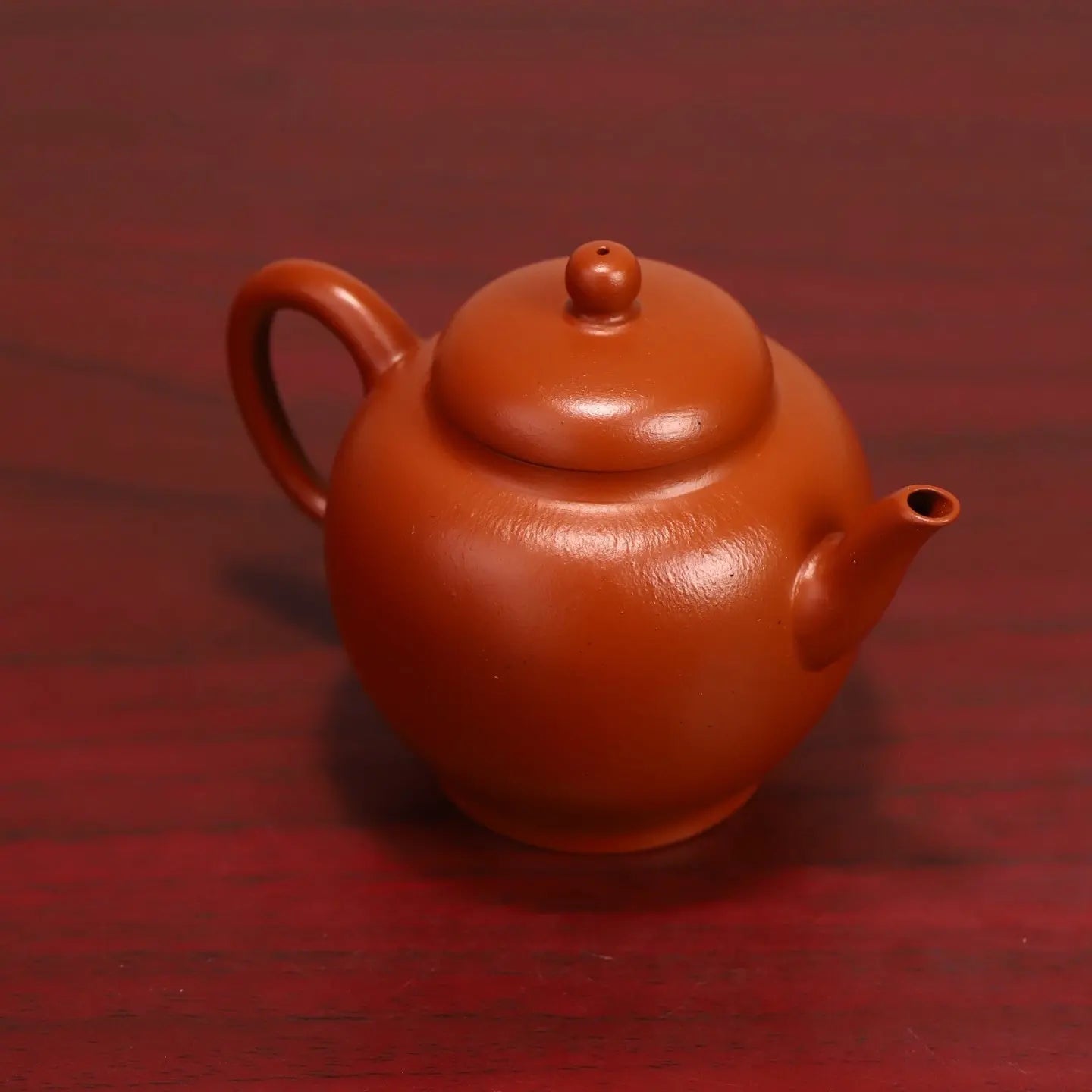 Gong Deng 160cc - Yixing Handmade Teapot 江苏宜兴