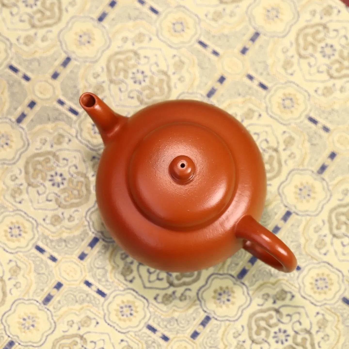 Gong Deng 160cc - Yixing Handmade Teapot 江苏宜兴