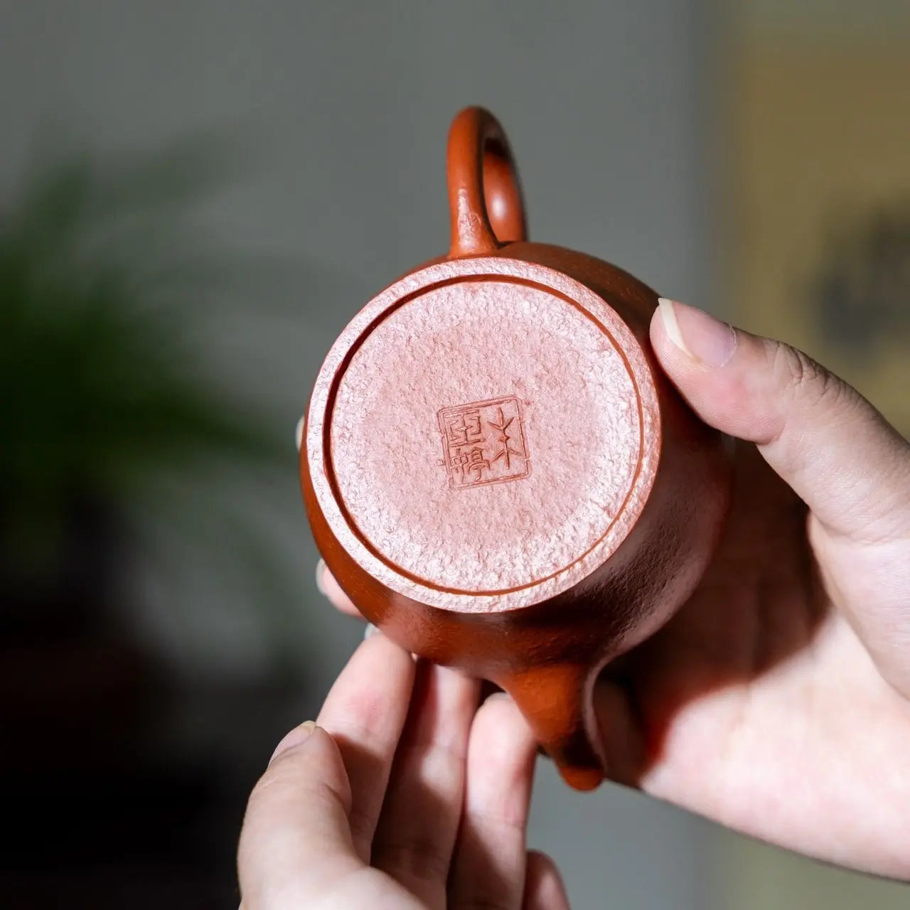 Gong Deng 180cc - Yixing Handmade Teapot 江苏宜兴