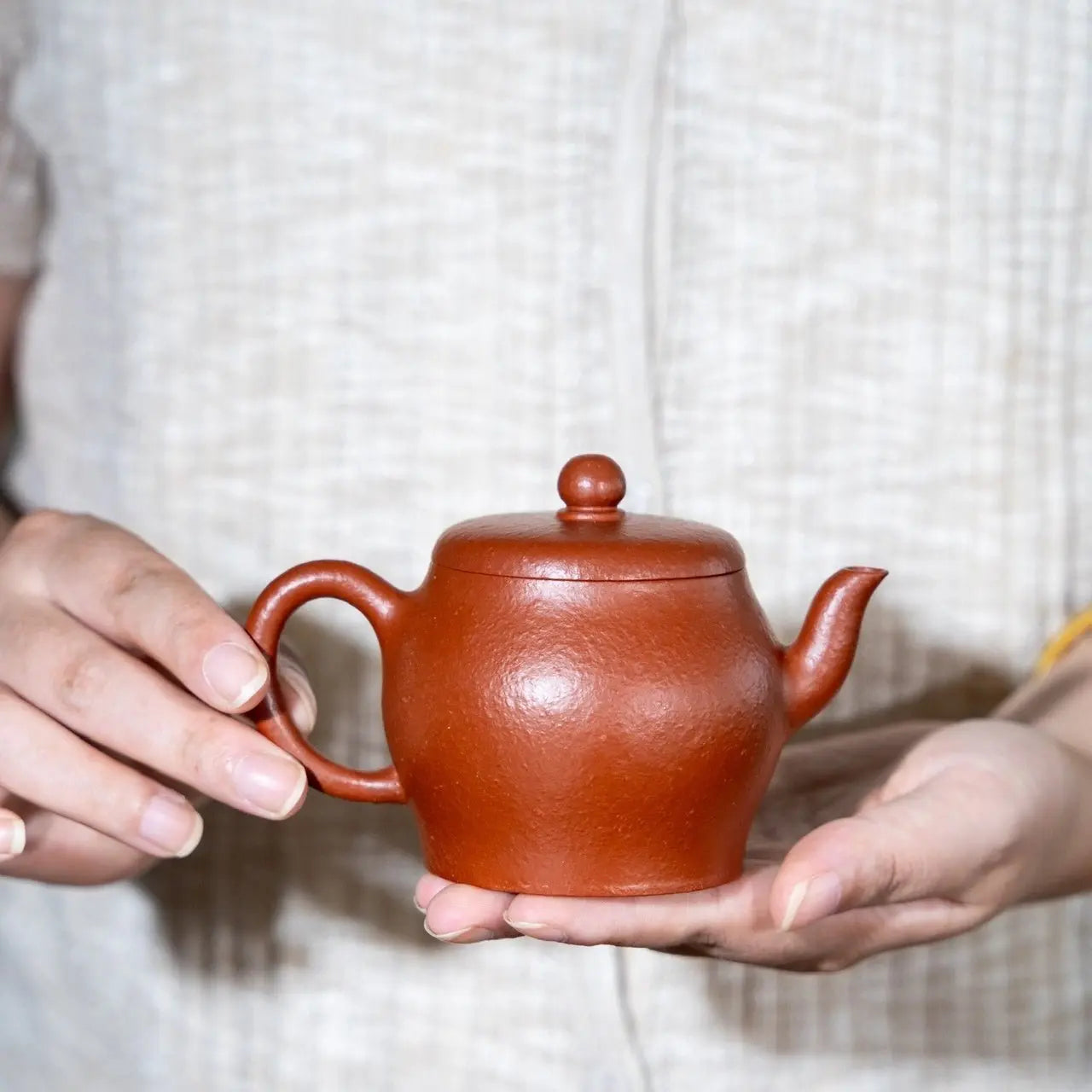 Gong Deng 180cc - Yixing Handmade Teapot 江苏宜兴