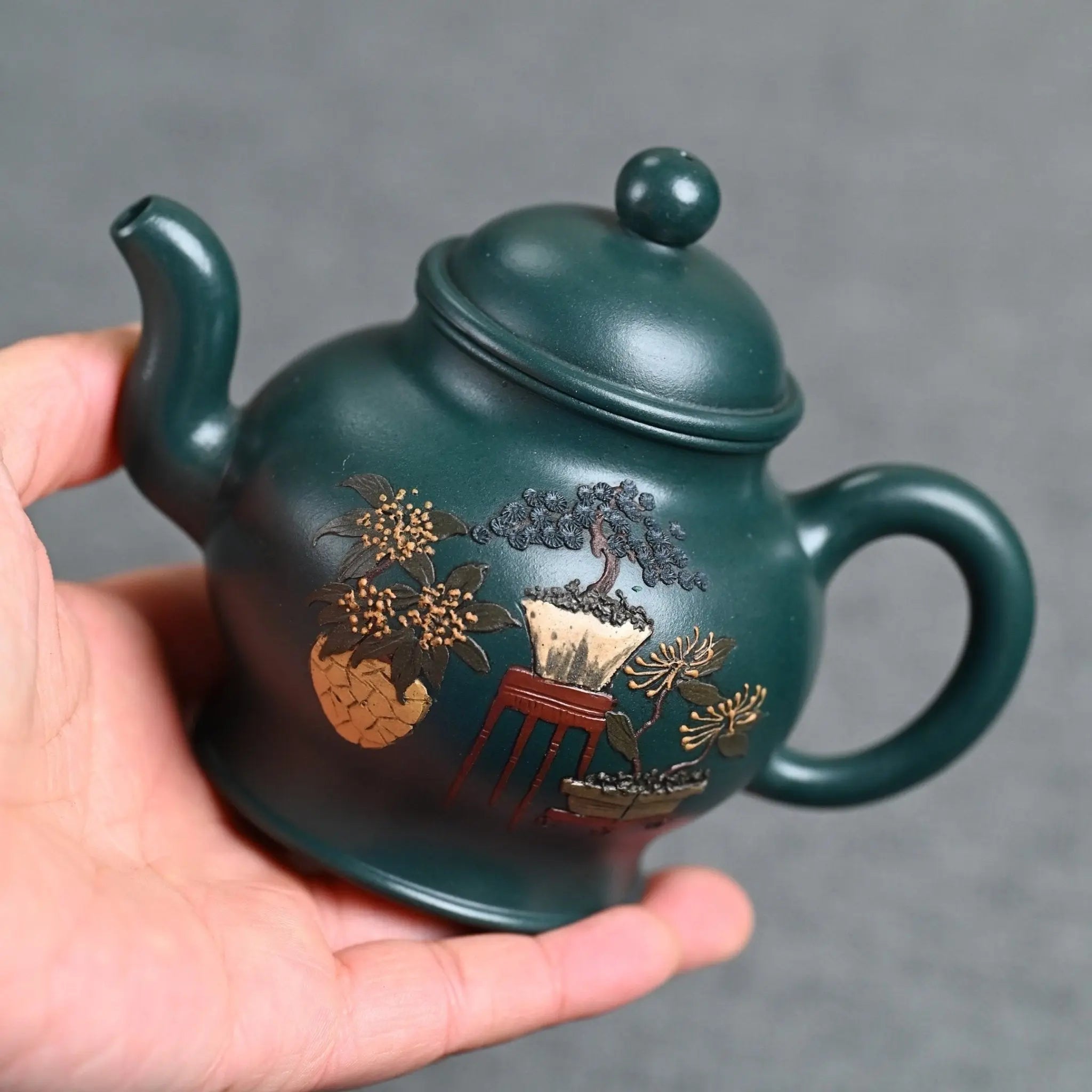 Gong Deng 200cc - Yixing Handmade Teapot 江苏宜兴
