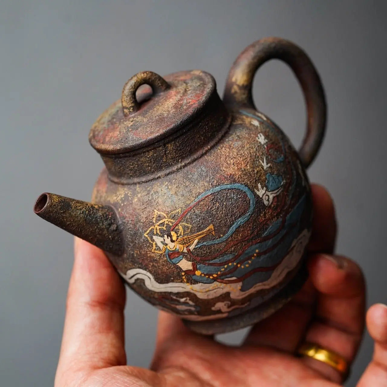 Gong Deng 200cc - Yixing Handmade Teapot 江苏宜兴