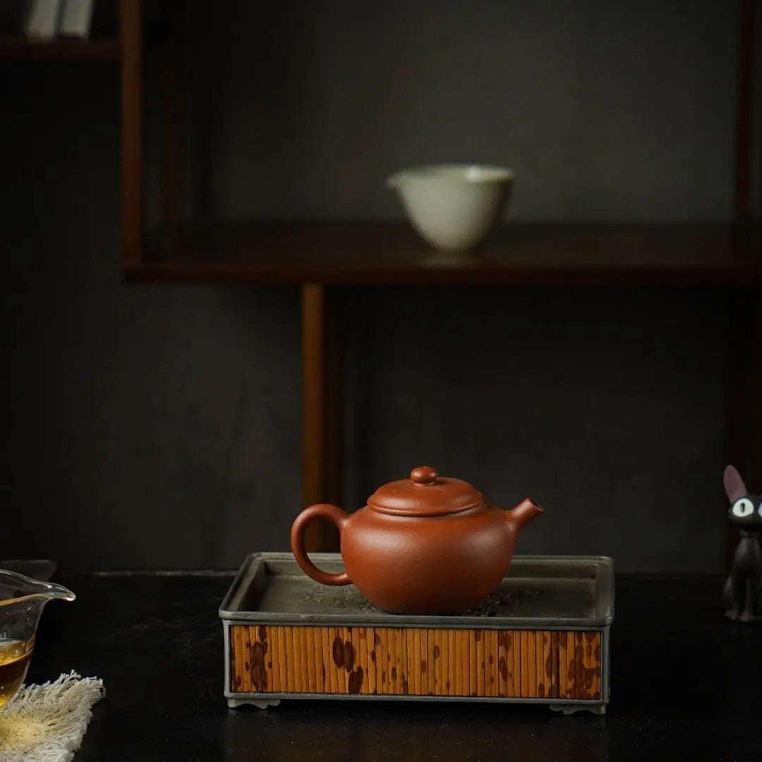 Gong Zhu 130cc - Yixing Handmade Teapot 江苏宜兴