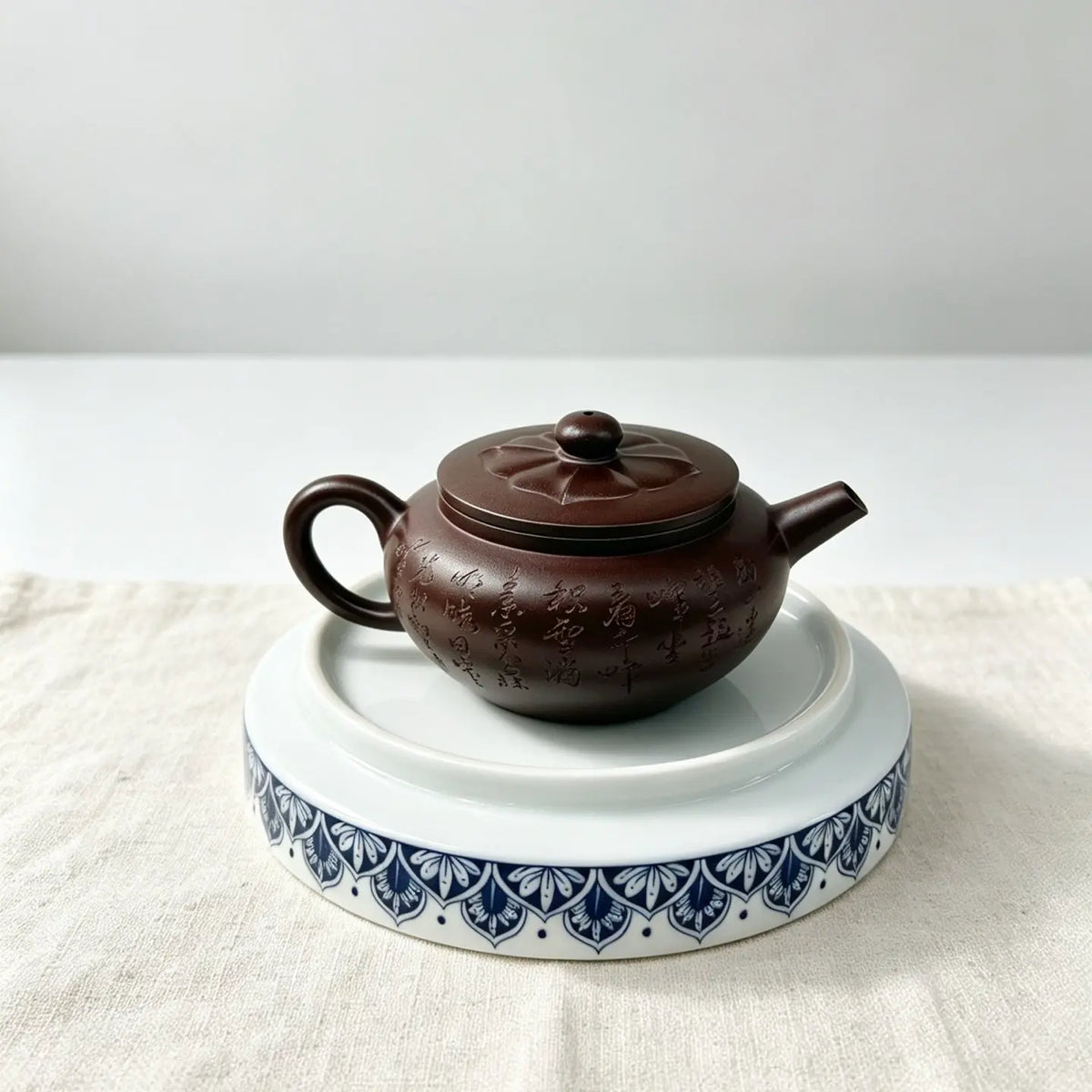 Gu Yun Lian Hua 200cc - Yixing Handmade Teapot 江苏宜兴