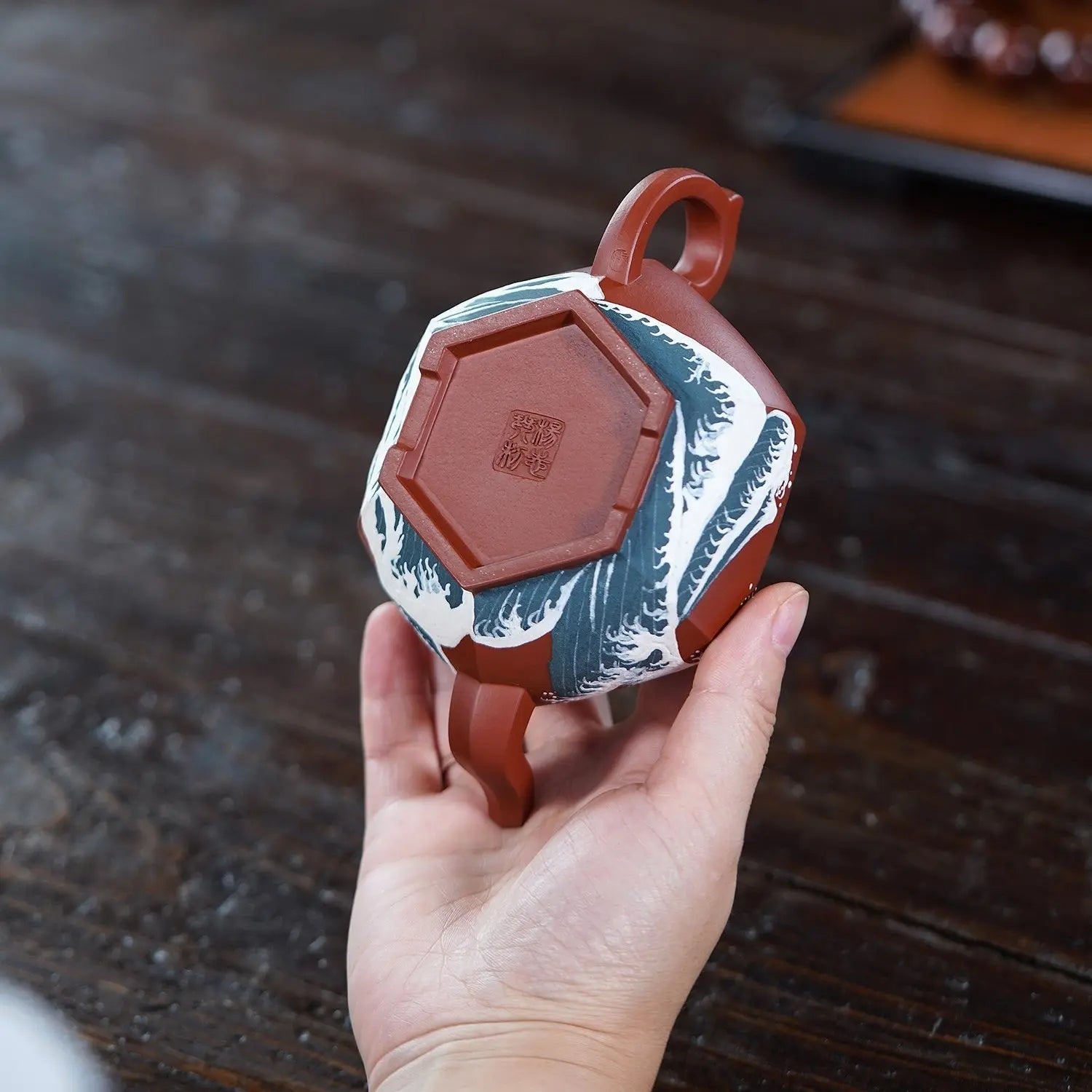 Guan Hai Ting Tao 200cc - Yixing Handmade Teapot 江苏宜兴