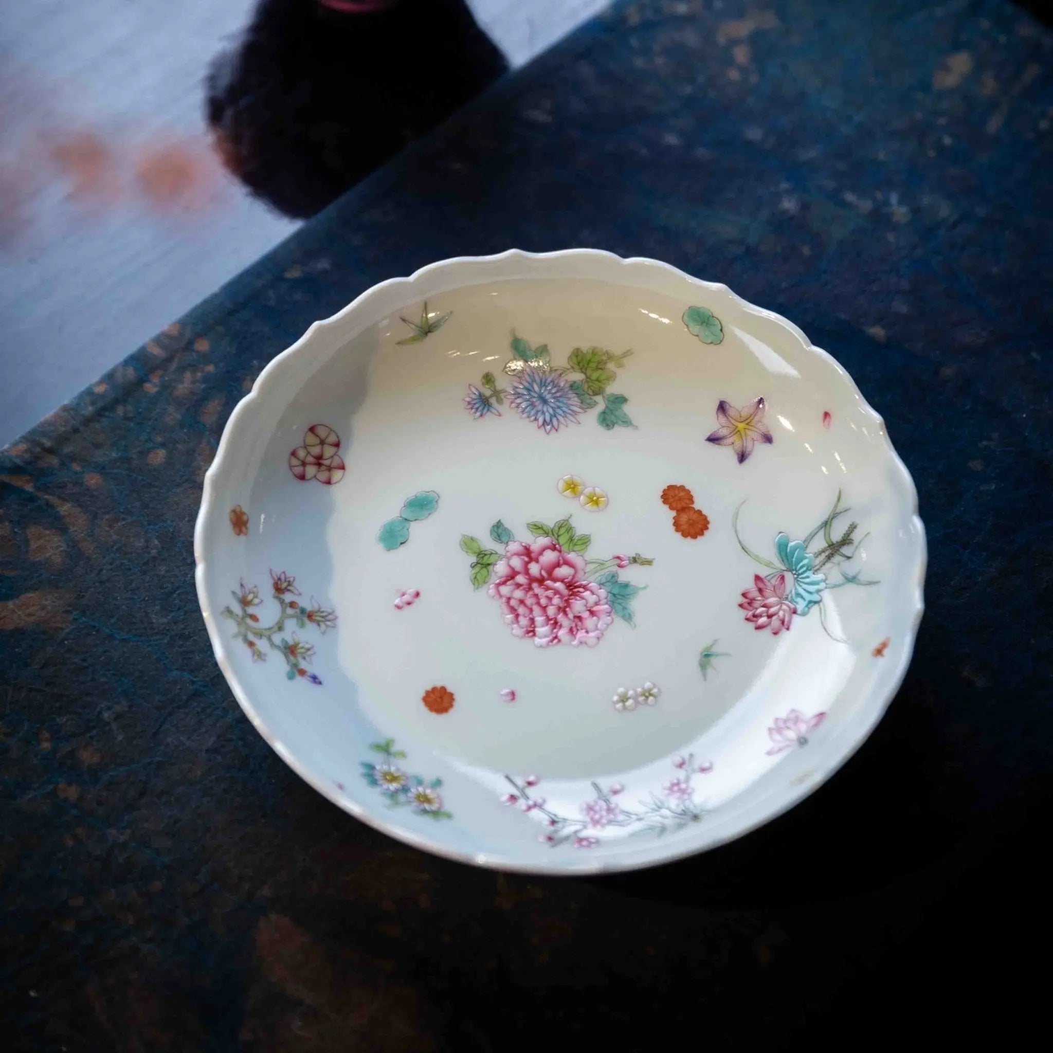 Guo Se Tian Xiang 110cc - Jing De Zhen Porcelain Gaiwan zycschina