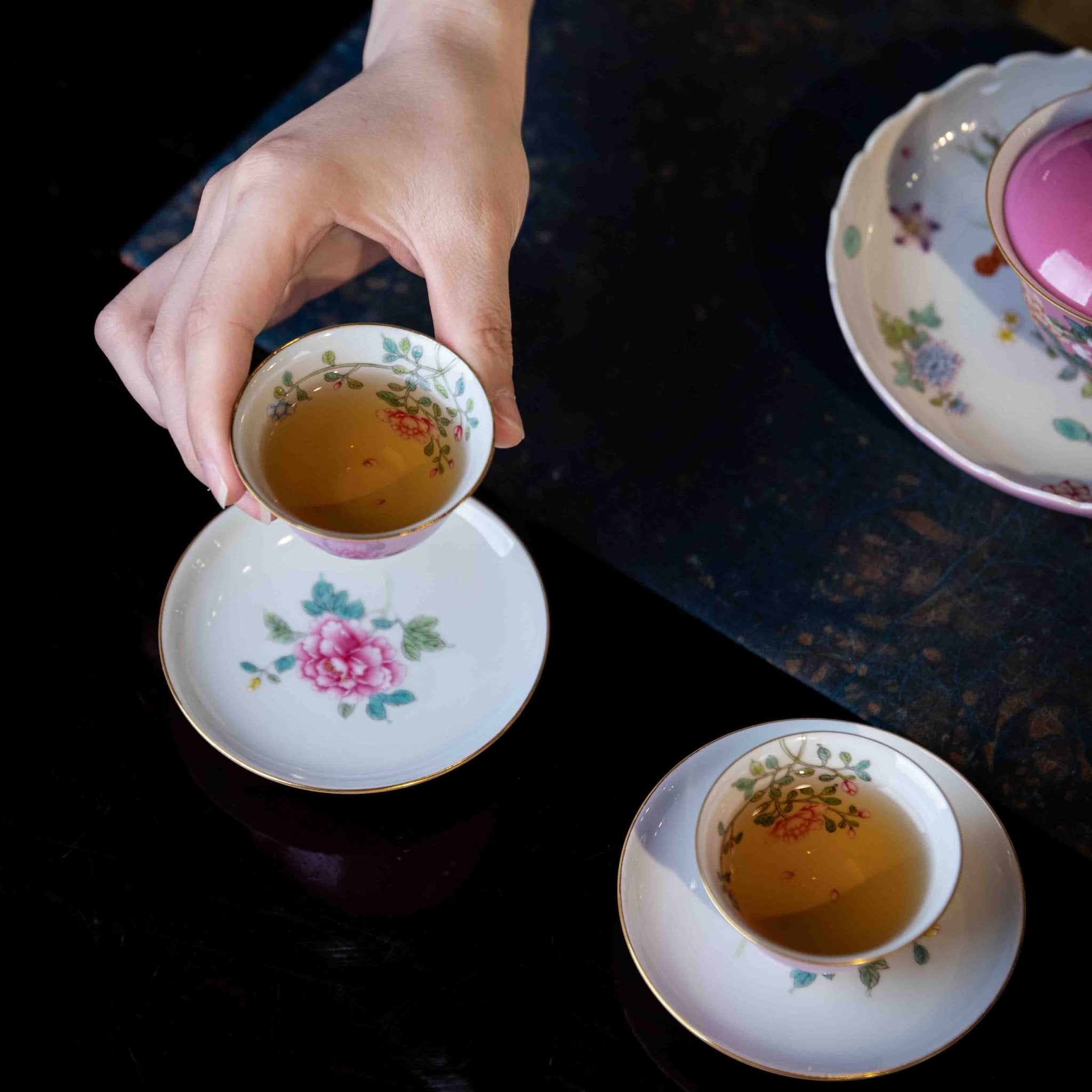 Guo Se Tian Xiang 110cc - Jing De Zhen Porcelain Gaiwan zycschina