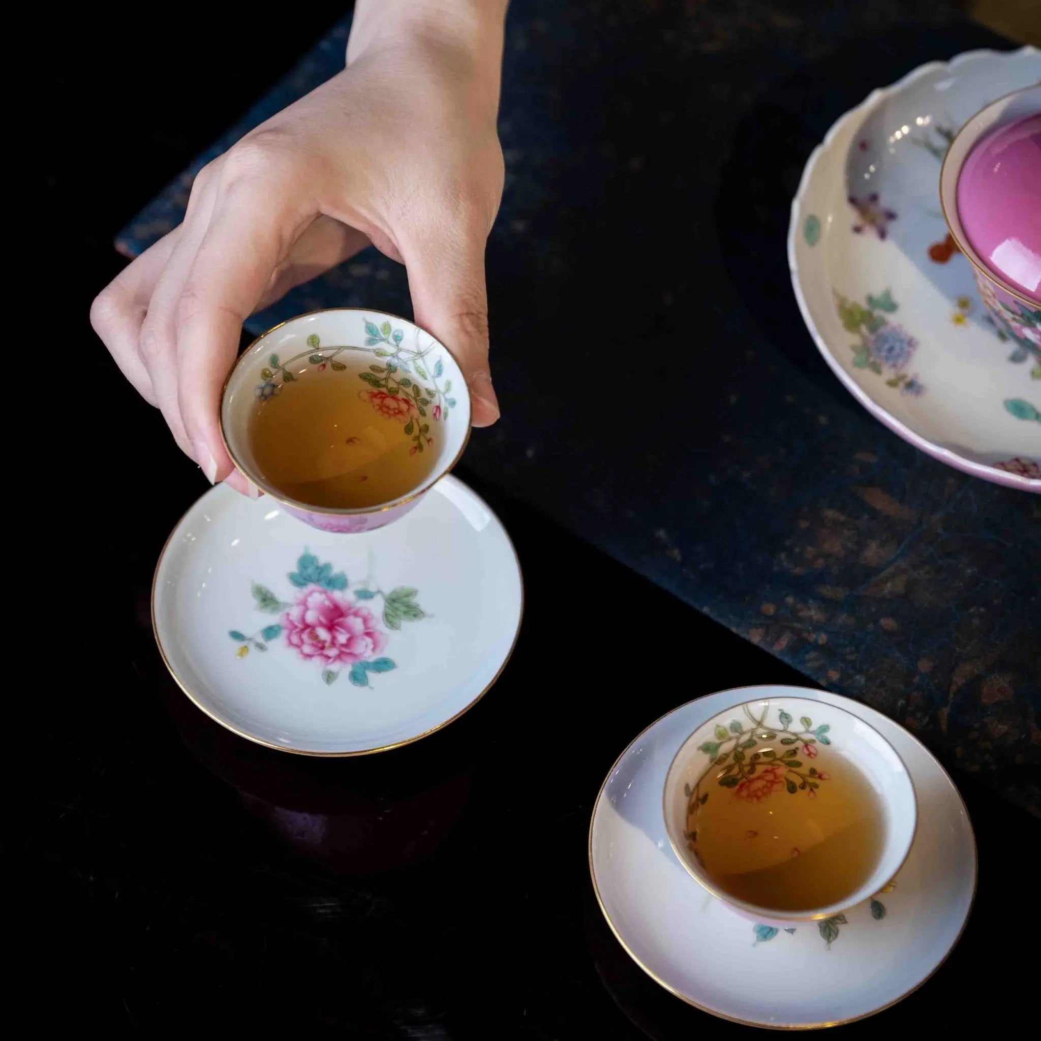 Guo Se Tian Xiang 110cc - Jing De Zhen Porcelain Gaiwan zycschina
