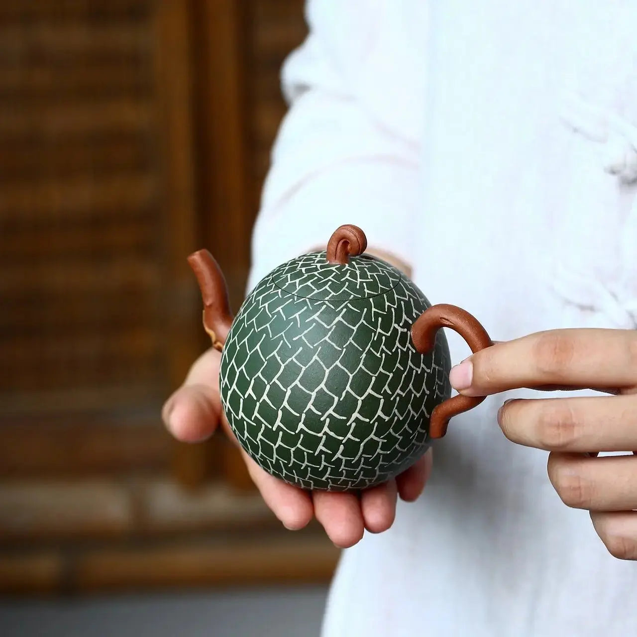 Ha Mi Gua 200cc - Yixing Handmade Teapot 江苏宜兴