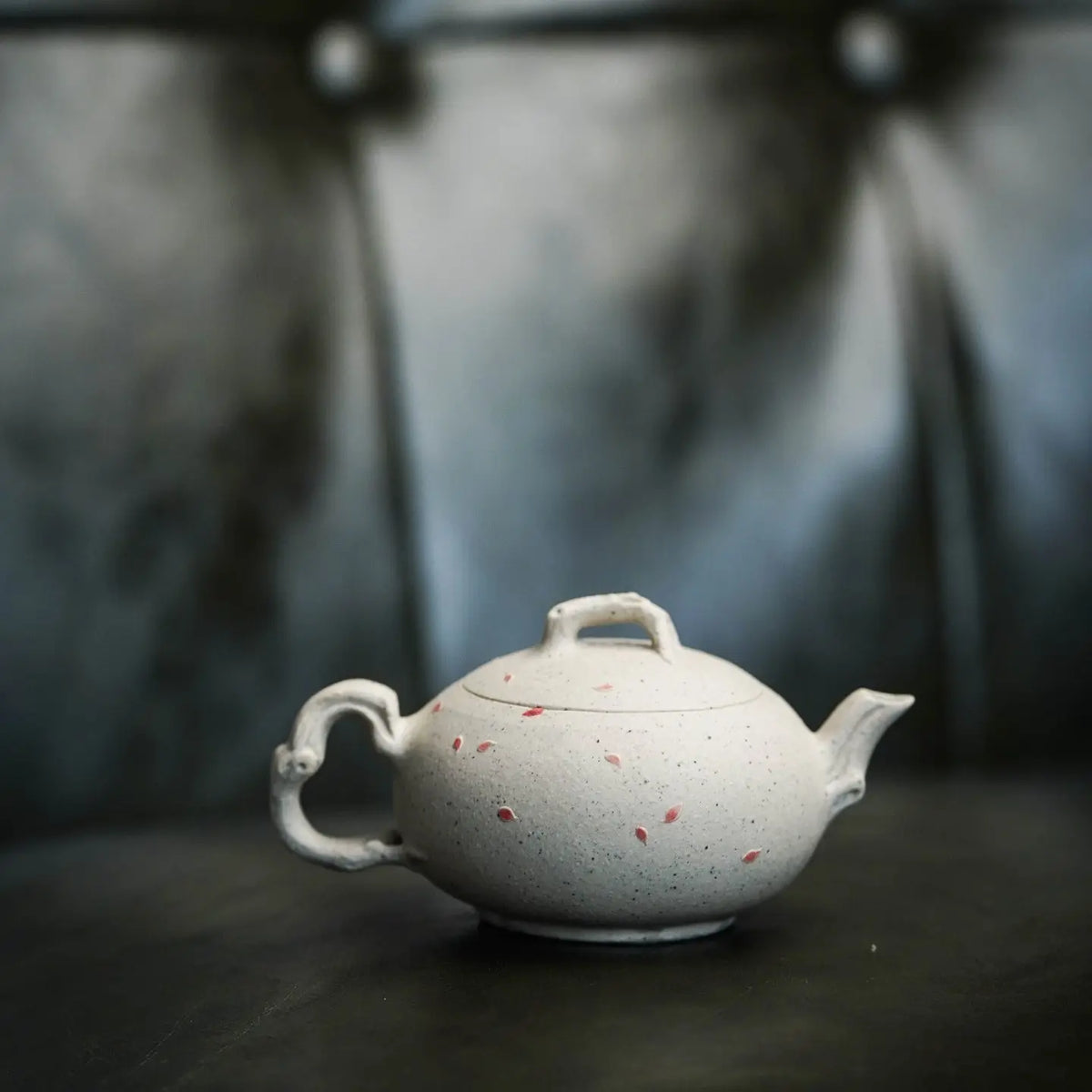 Hai Tang 110cc - Yixing Handmade Teapot 江苏宜兴