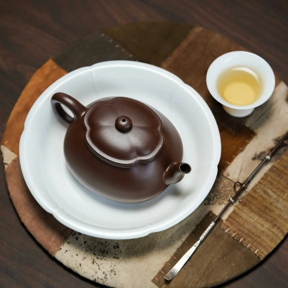 Hai Tang 130cc - Yixing Handmade Teapot 江苏宜兴