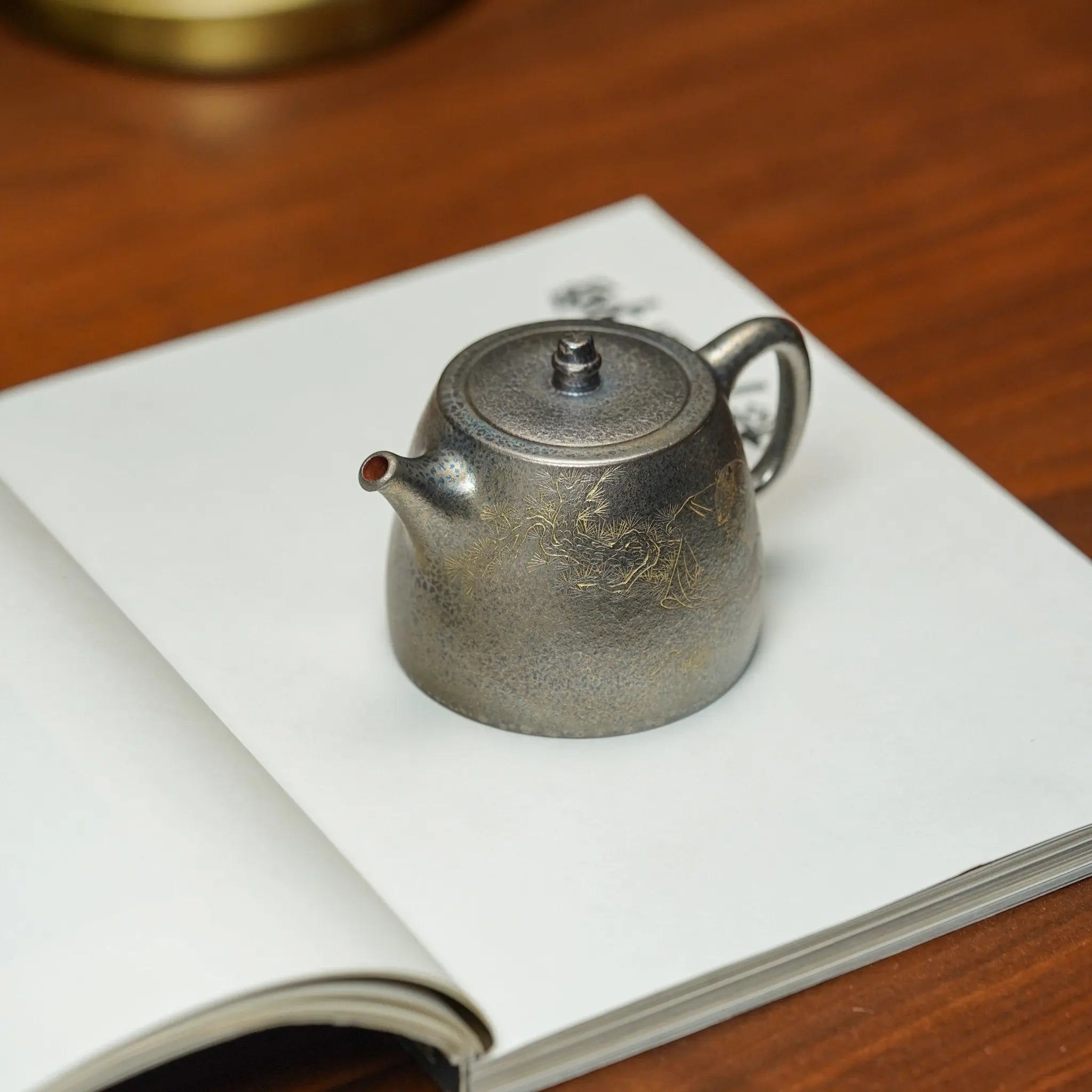 Han Duo 200cc - Yixing Handmade Teapot 江苏宜兴