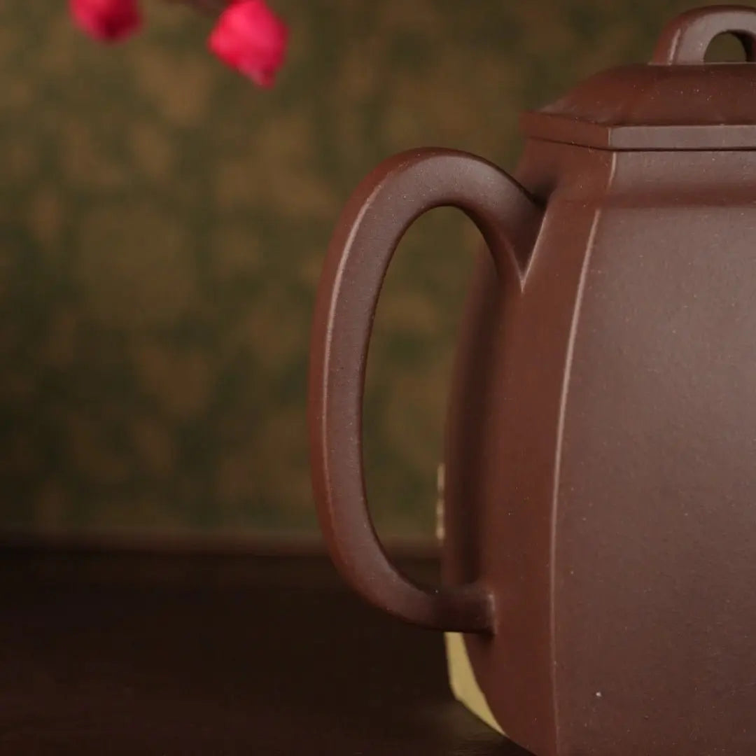 Han Fang 330cc - Yixing Handmade Teapot 江苏宜兴