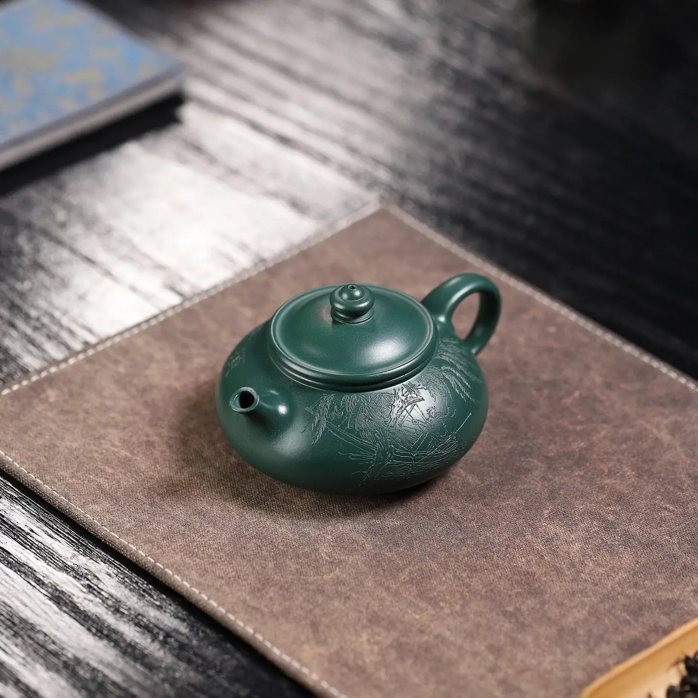 Han Jiang 170cc - Yixing Handmade Teapot 江苏宜兴