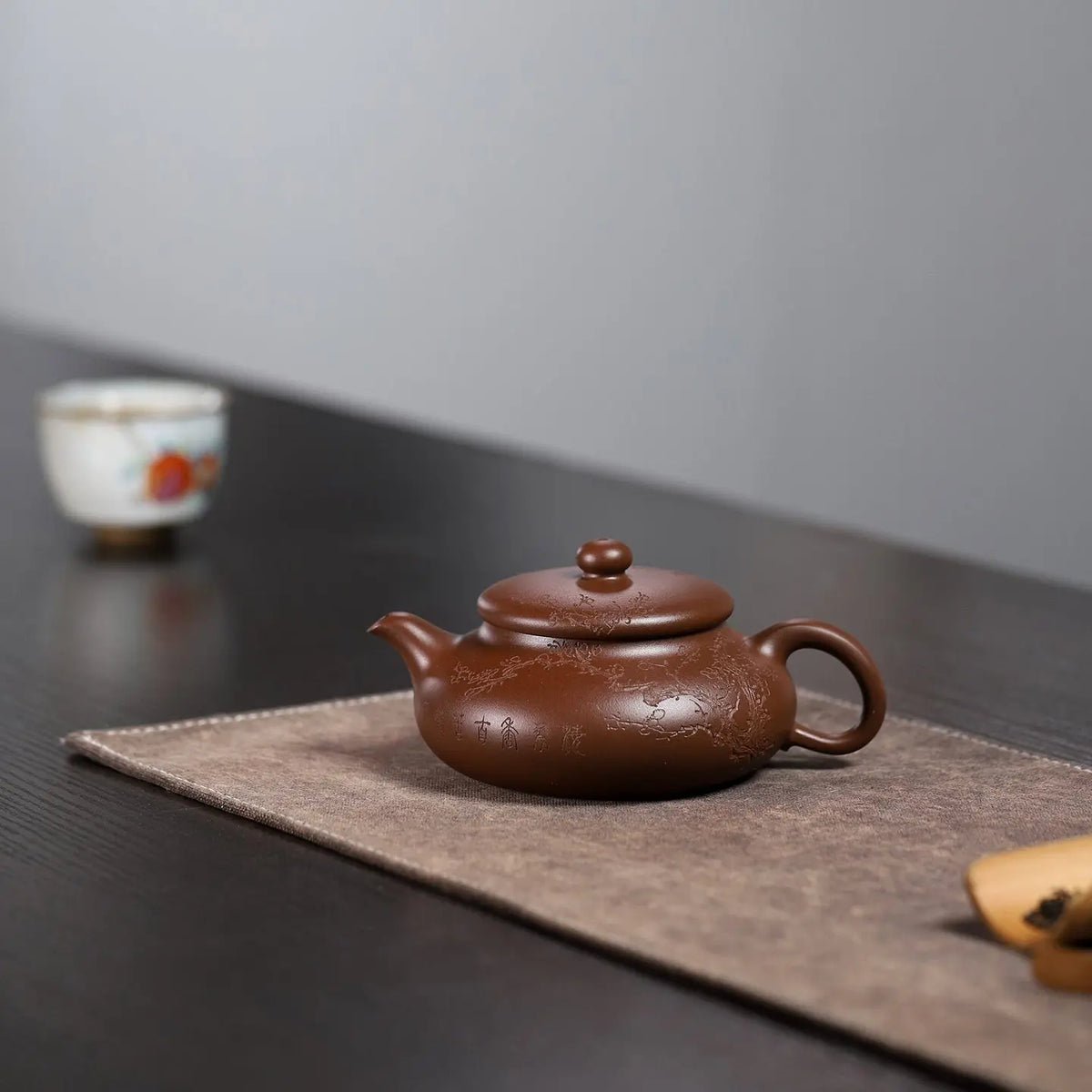 Han Jiang 220cc - Yixing Handmade Teapot 江苏宜兴
