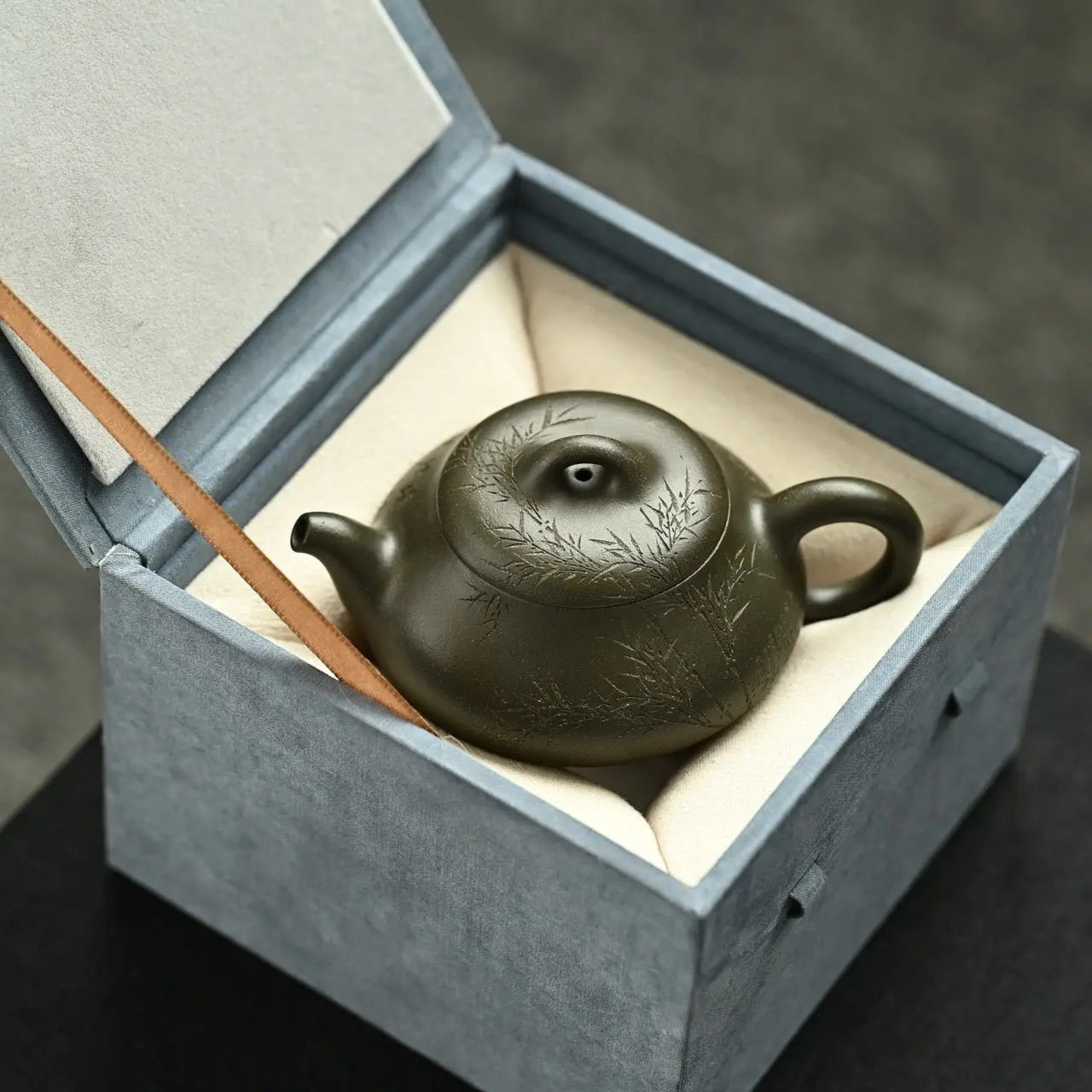 Han Tang Shi Piao 160cc - Yixing Handmade Teapot 江苏宜兴