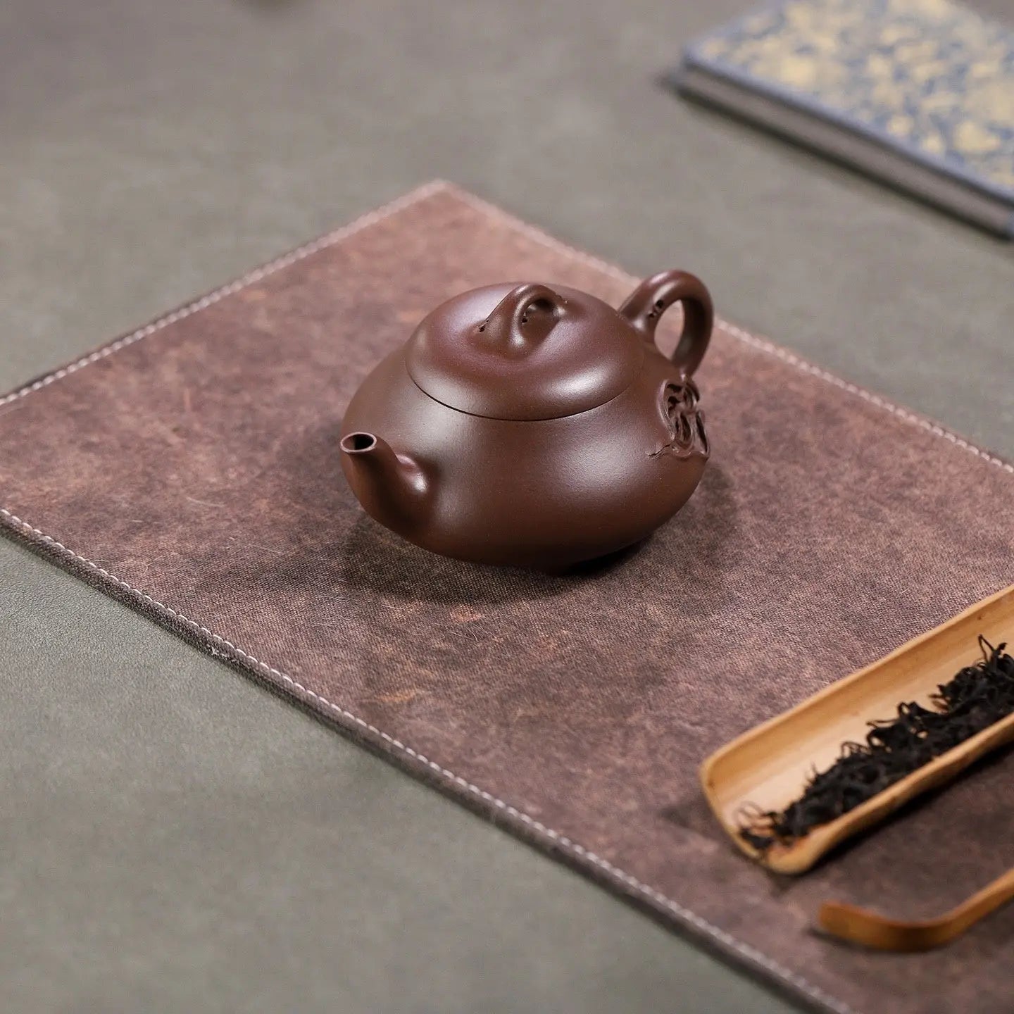 Han Tang Shi Piao 190cc - Yixing Handmade Teapot 江苏宜兴