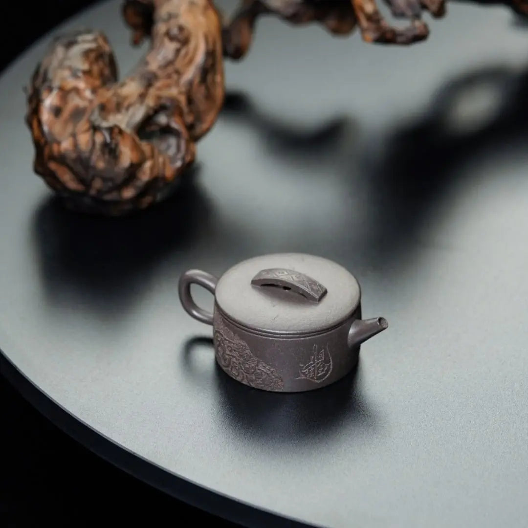 Han Wa 120cc - Yixing Handmade Teapot 江苏宜兴