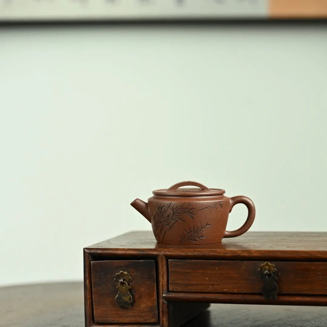 Han Wa 120cc - Yixing Handmade Teapot 江苏宜兴