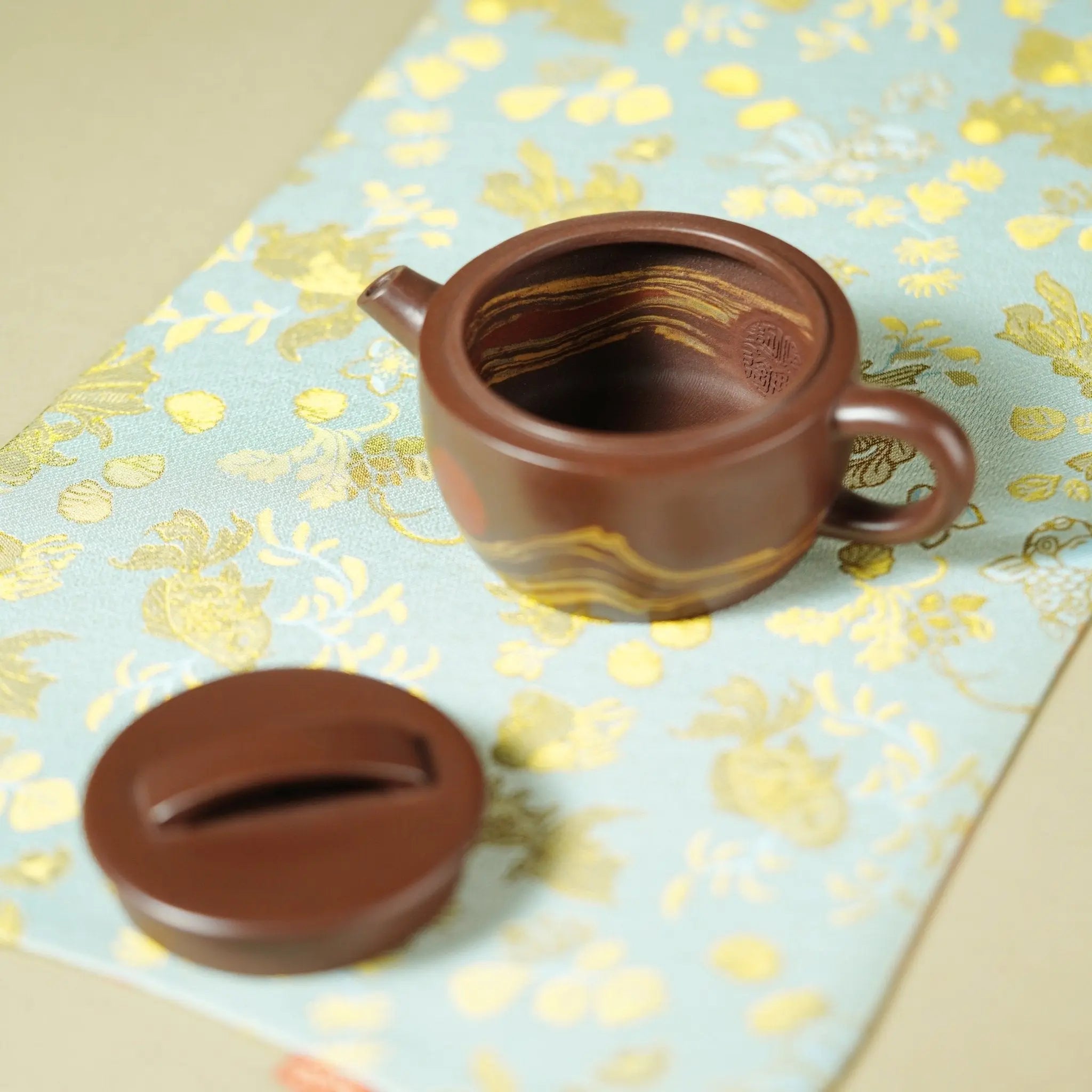 Han Wa 150cc - Yixing Handmade Teapot 江苏宜兴