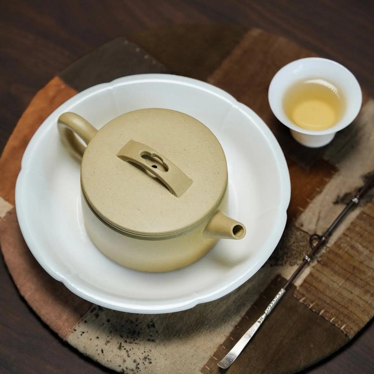 Han Wa 160cc - Yixing Handmade Teapot 江苏宜兴