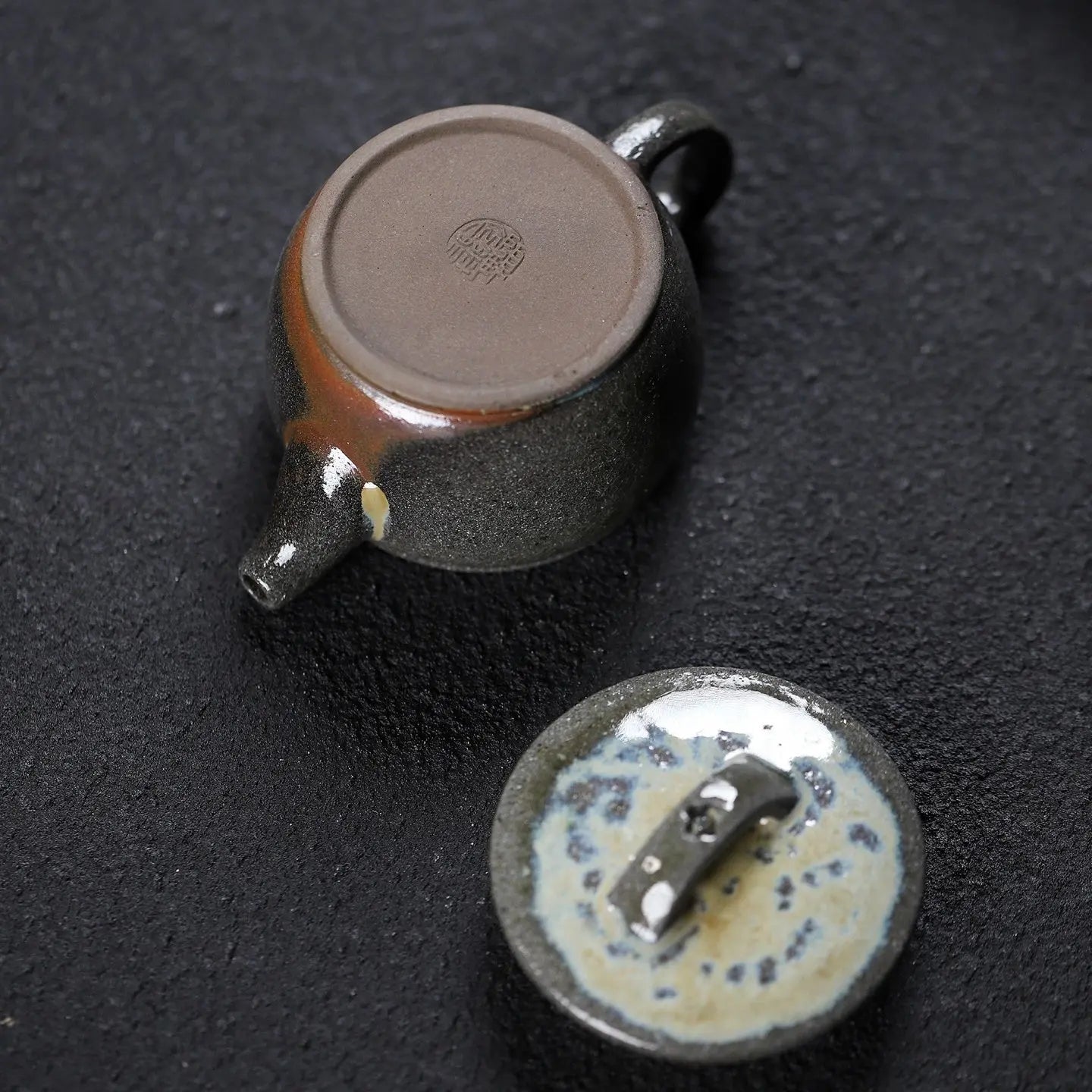 Han Wa 200cc - Yixing Handmade Teapot 江苏宜兴