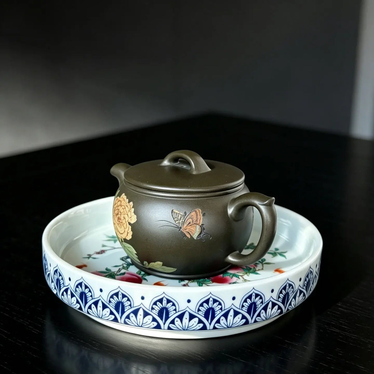 Han Wa 200cc - Yixing Handmade Teapot 江苏宜兴