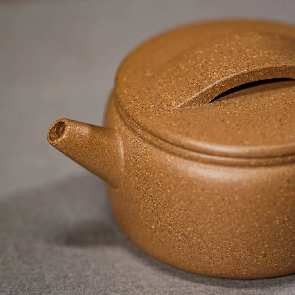 Han Wa 75cc - Yixing Handmade Teapot 江苏宜兴