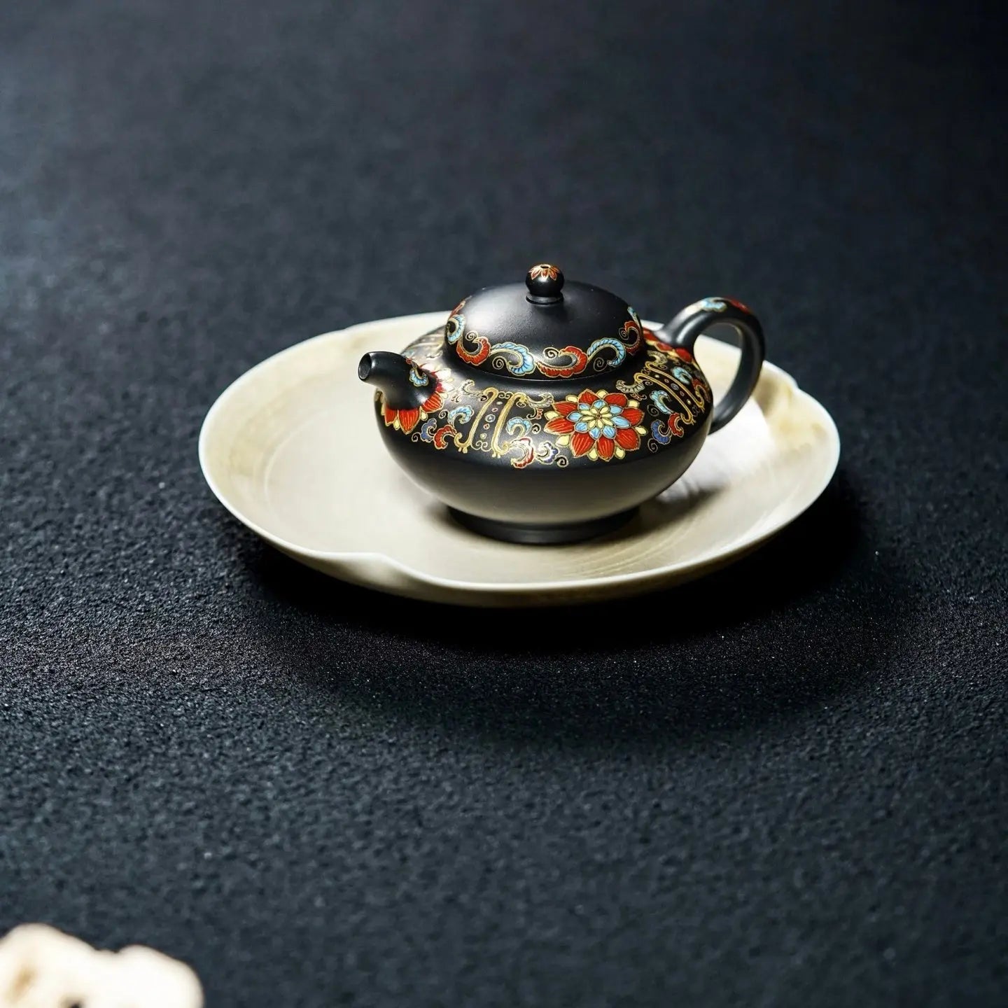 He Huan 130cc - Yixing Handmade Teapot 江苏宜兴