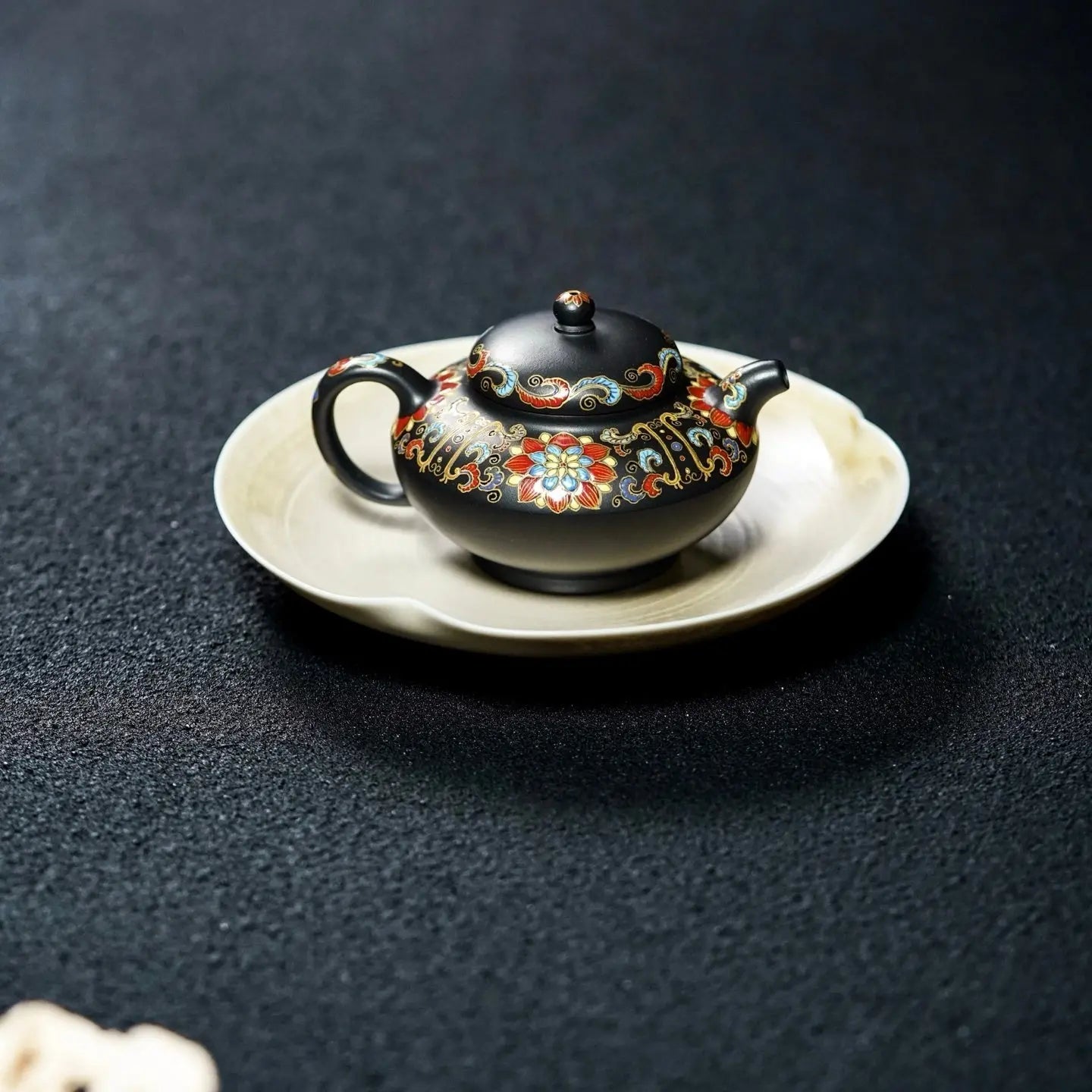 He Huan 130cc - Yixing Handmade Teapot 江苏宜兴