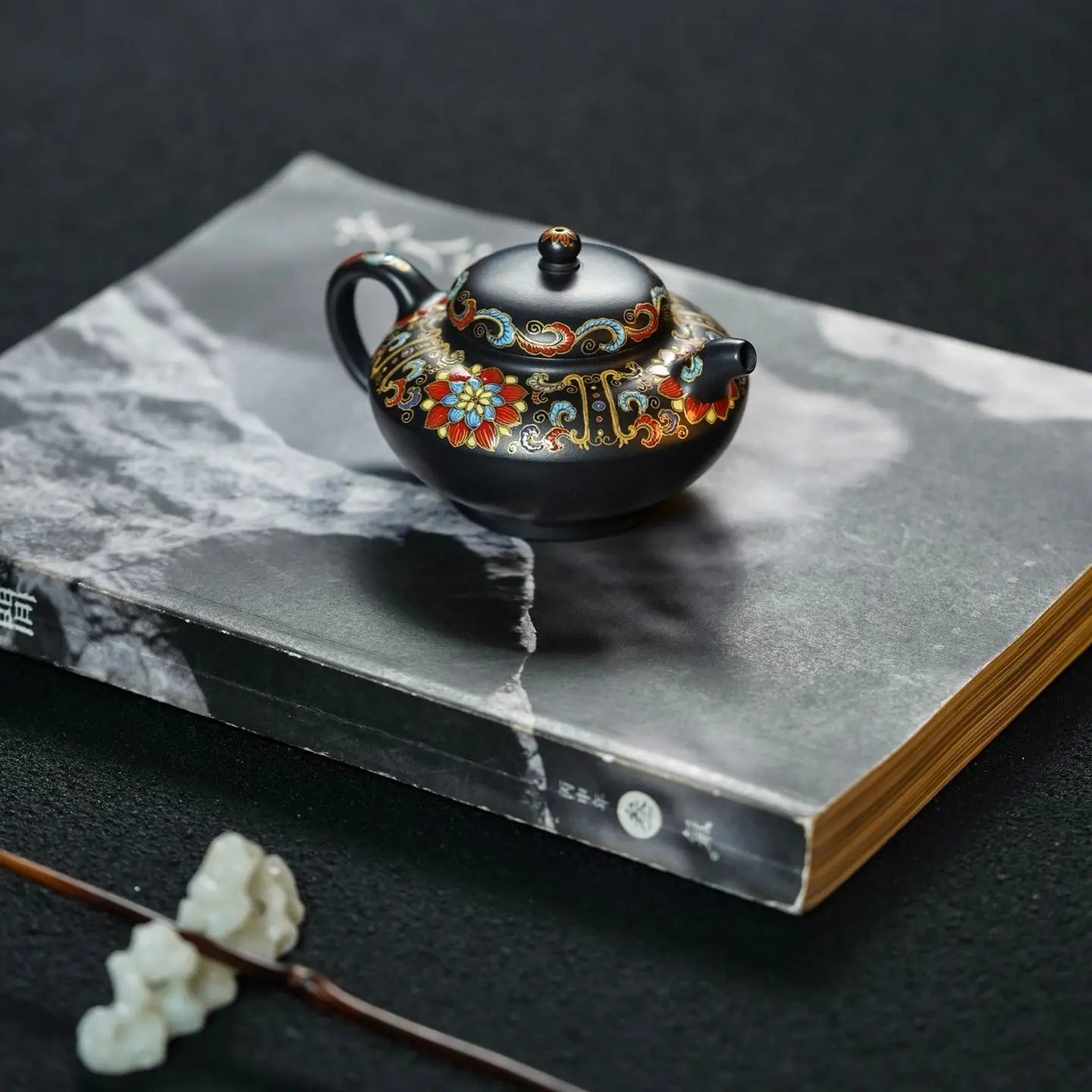 He Huan 130cc - Yixing Handmade Teapot 江苏宜兴