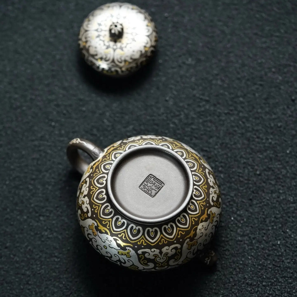 He Huan 150cc - Yixing Handmade Teapot 江苏宜兴