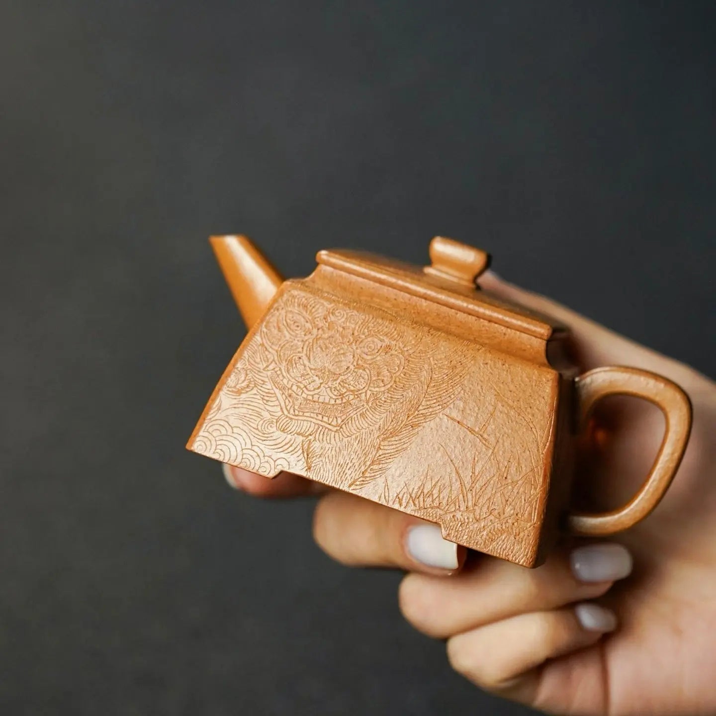 He Si Fang 150cc - Yixing Handmade Teapot 江苏宜兴