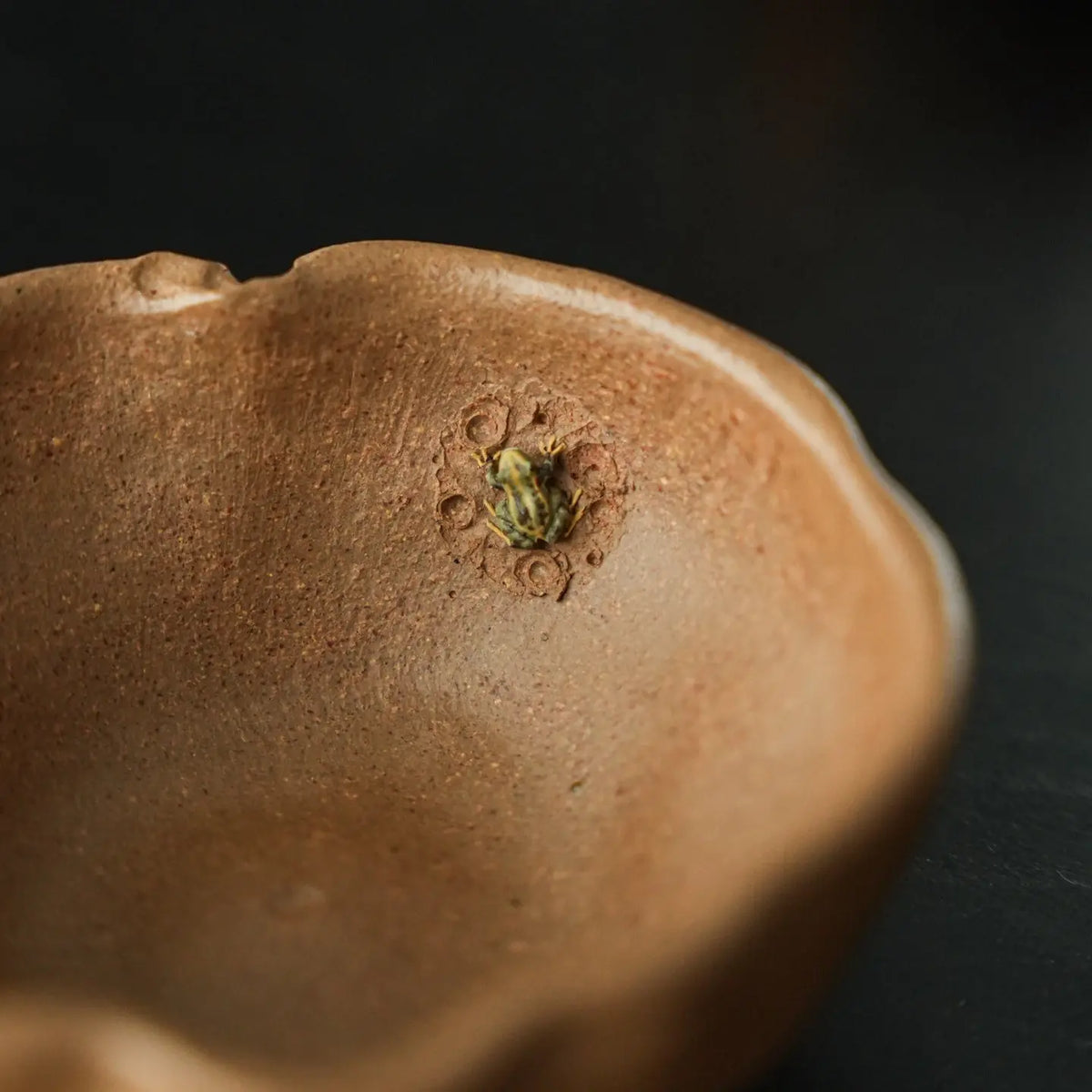 He Tang Yue Se 90cc - Yixing Handmade Teacup 江苏宜兴