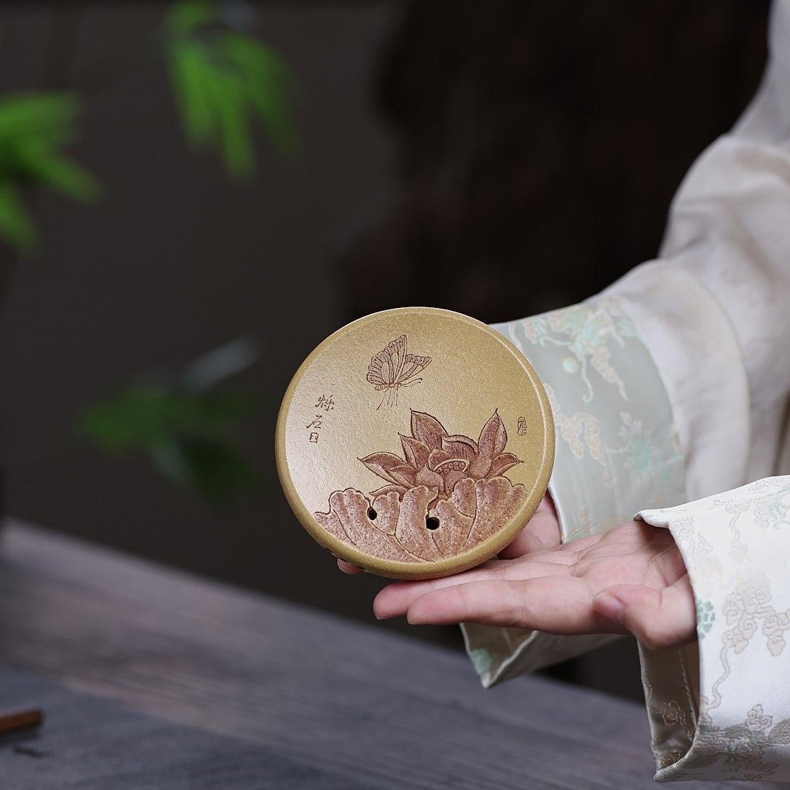 He Xiang - Dry Bubble Tray 江苏宜兴