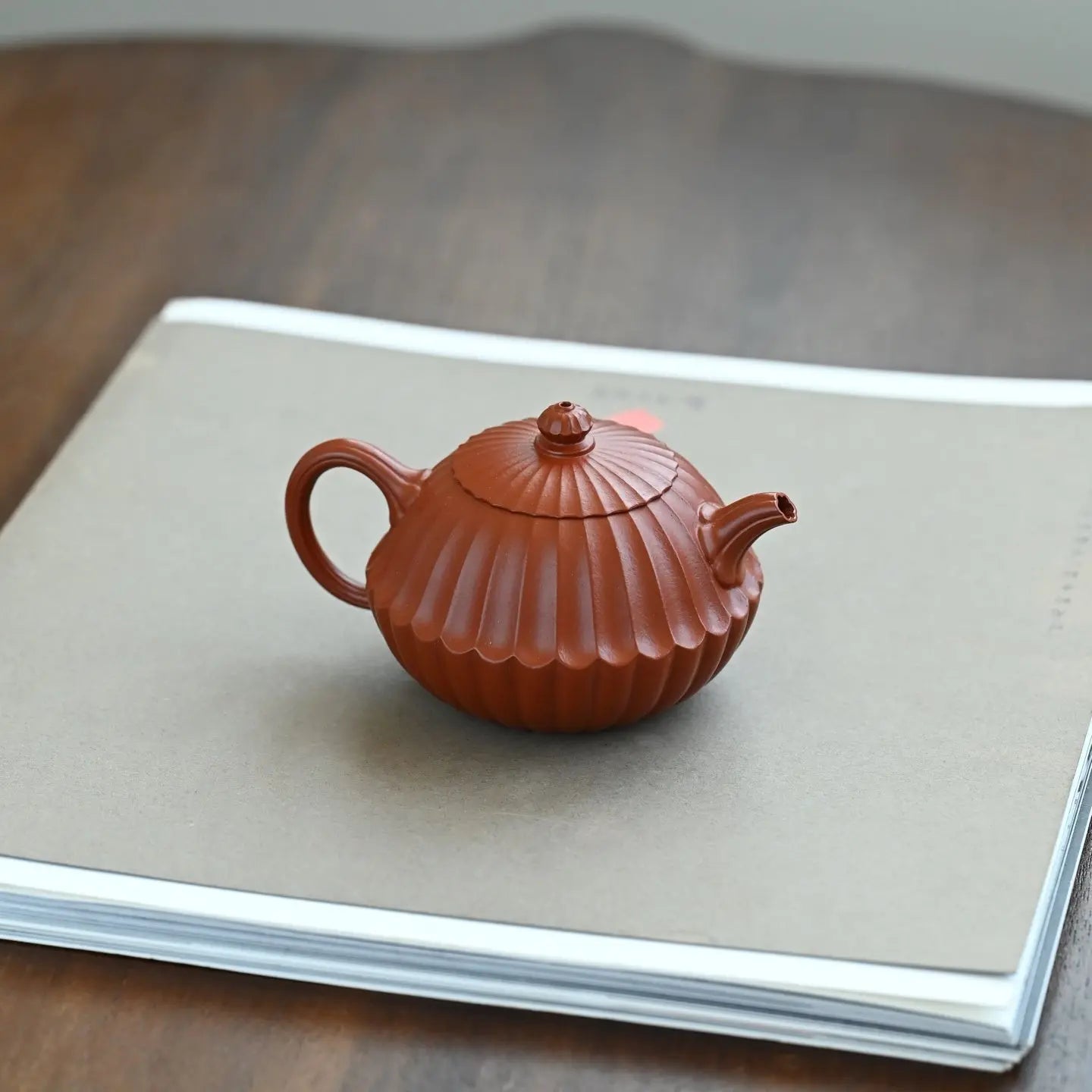 He Yue 160cc - Yixing Handmade Teapot 江苏宜兴