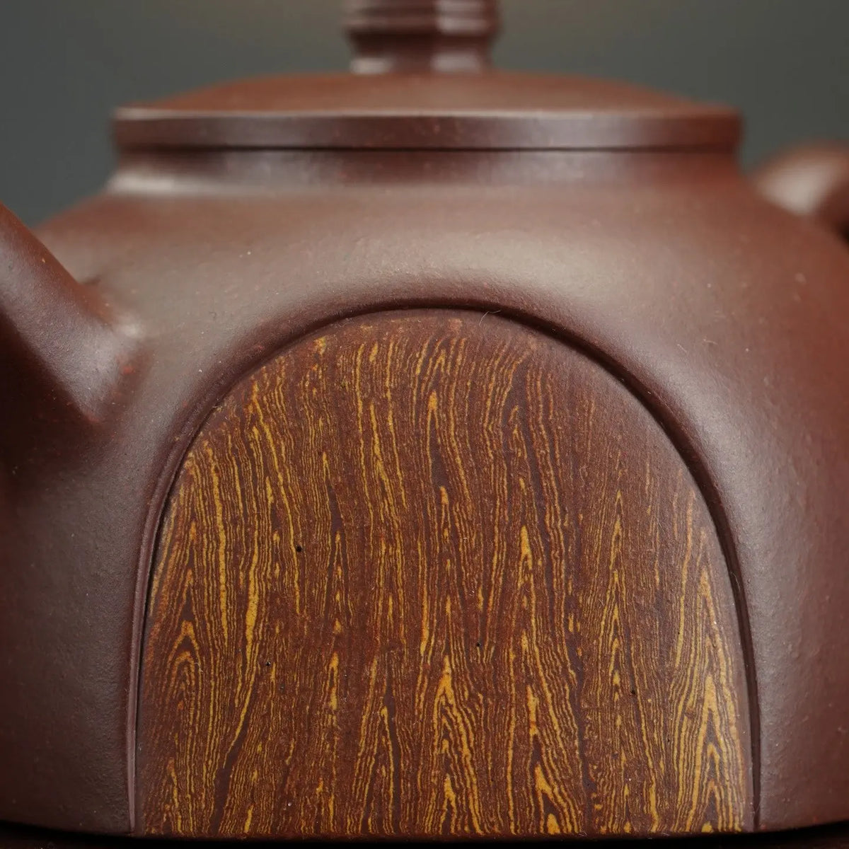 Hong Se Sheng Di 400cc - Yixing Handmade Teapot 【DM for price】 江苏宜兴