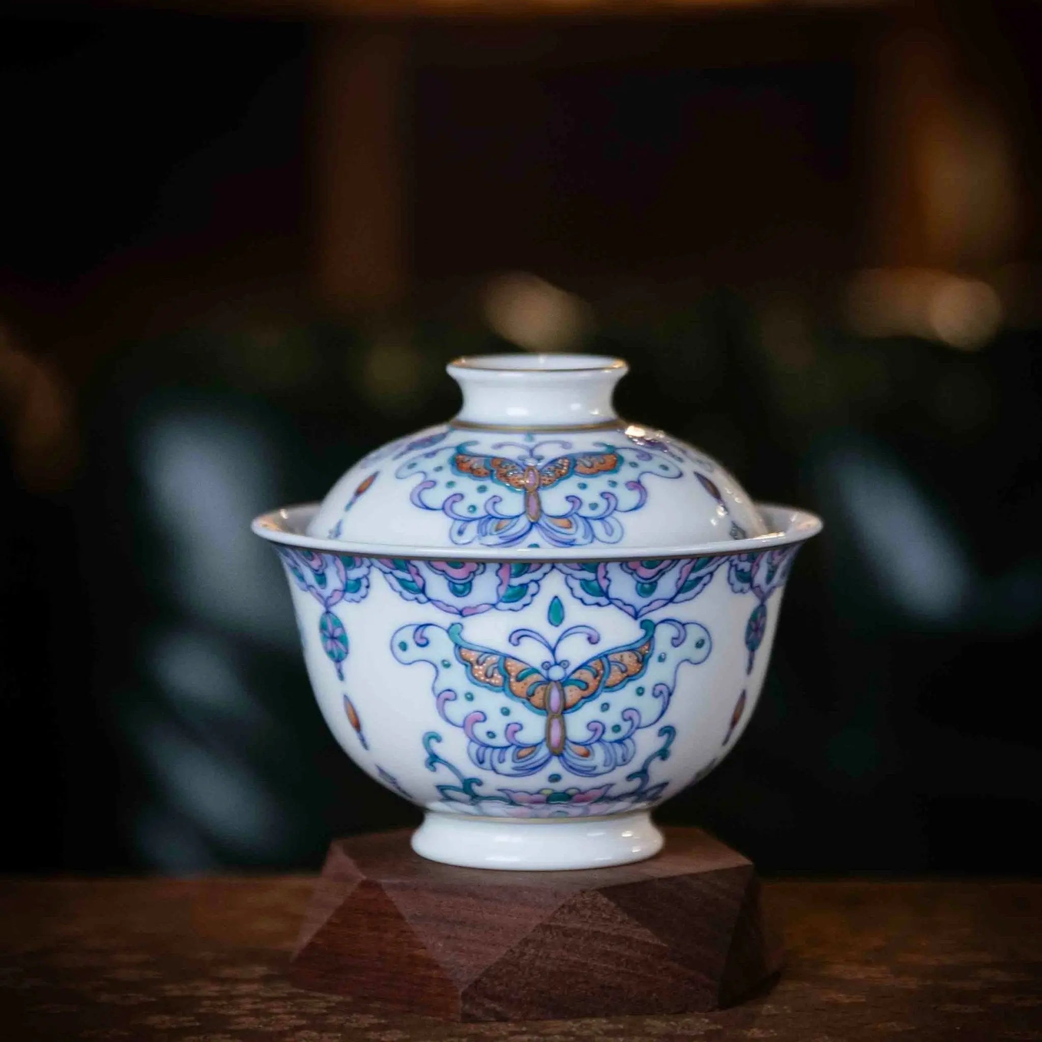 Hu Die 120cc - Jing De Zhen Porcelain Gaiwan 江苏宜兴