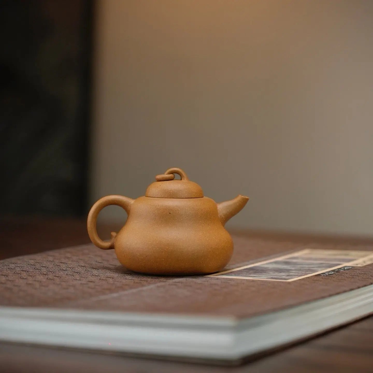 Hu Lu 130cc - Yixing Handmade Teapot 江苏宜兴