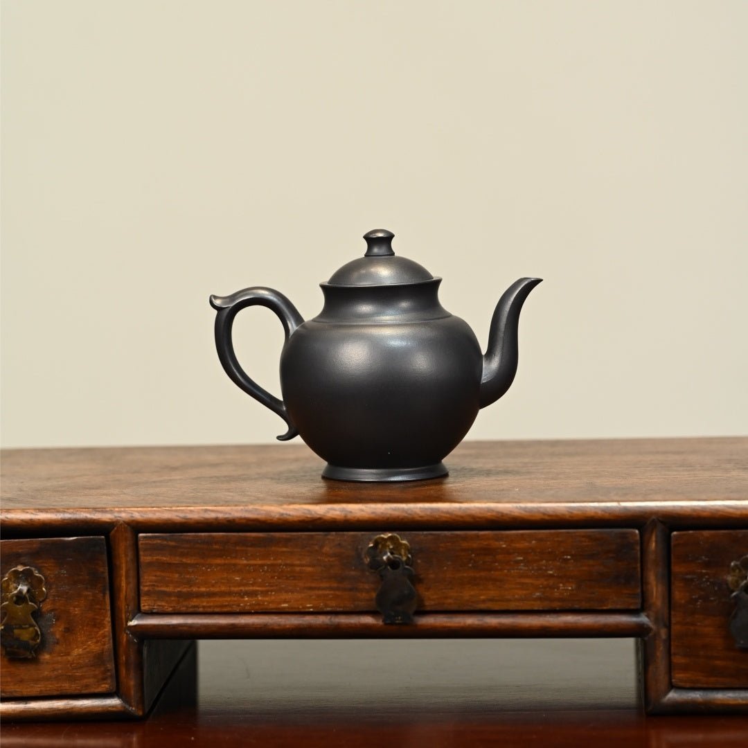 Hua Deng 160cc - Yixing Handmade Teapot 江苏宜兴