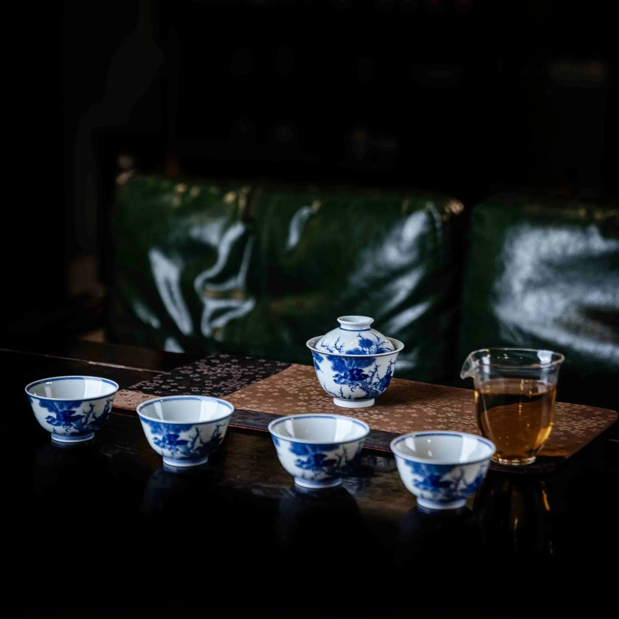 Hua Niao 120cc - Jing De Zhen Porcelain Gaiwan zycschina