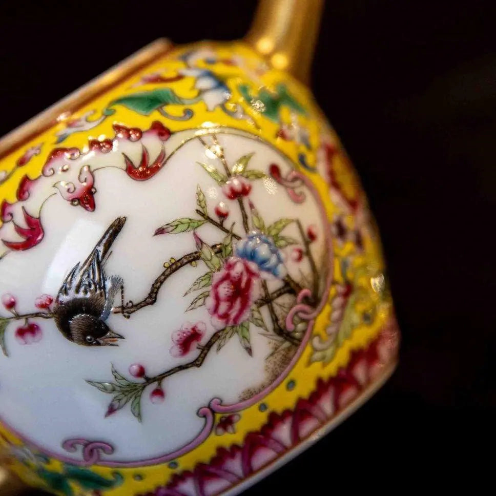 Hua Niao 180cc - Jing De Zhen Porcelain Teapot zycschina