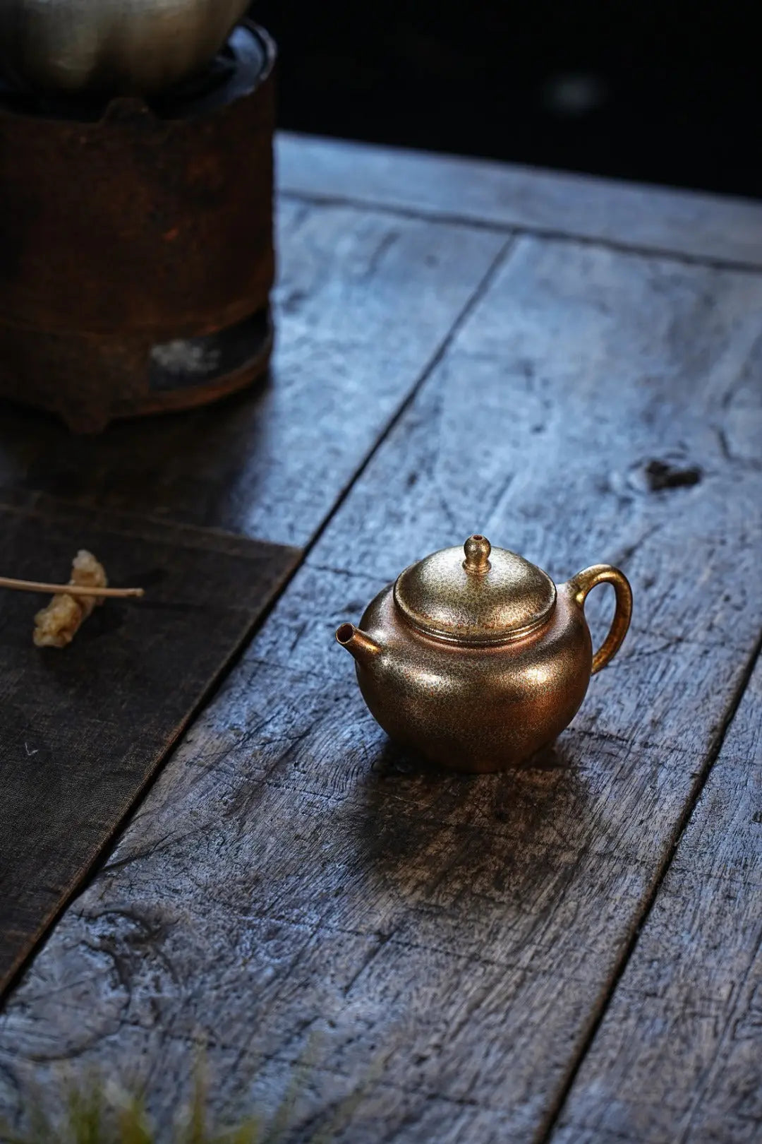 Jin Bei Shao Gong Zhu 140cc - Yixing Handmade Teapot 江苏宜兴