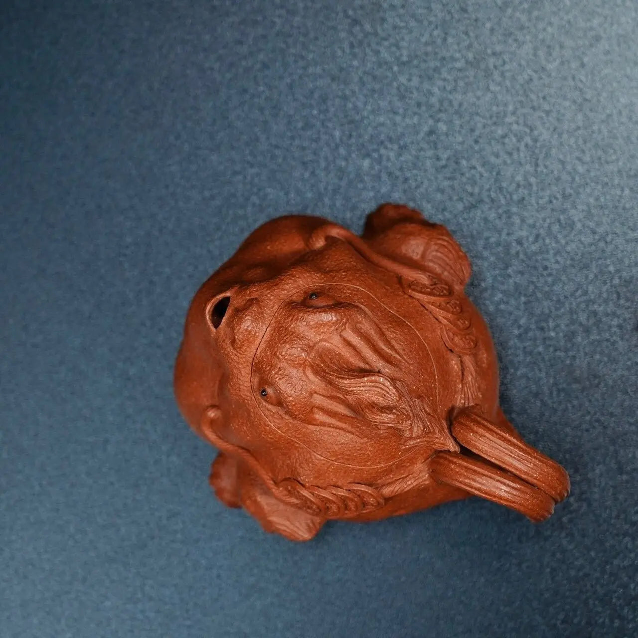 Jin Chan 200cc - Yixing Handmade Teapot 江苏宜兴