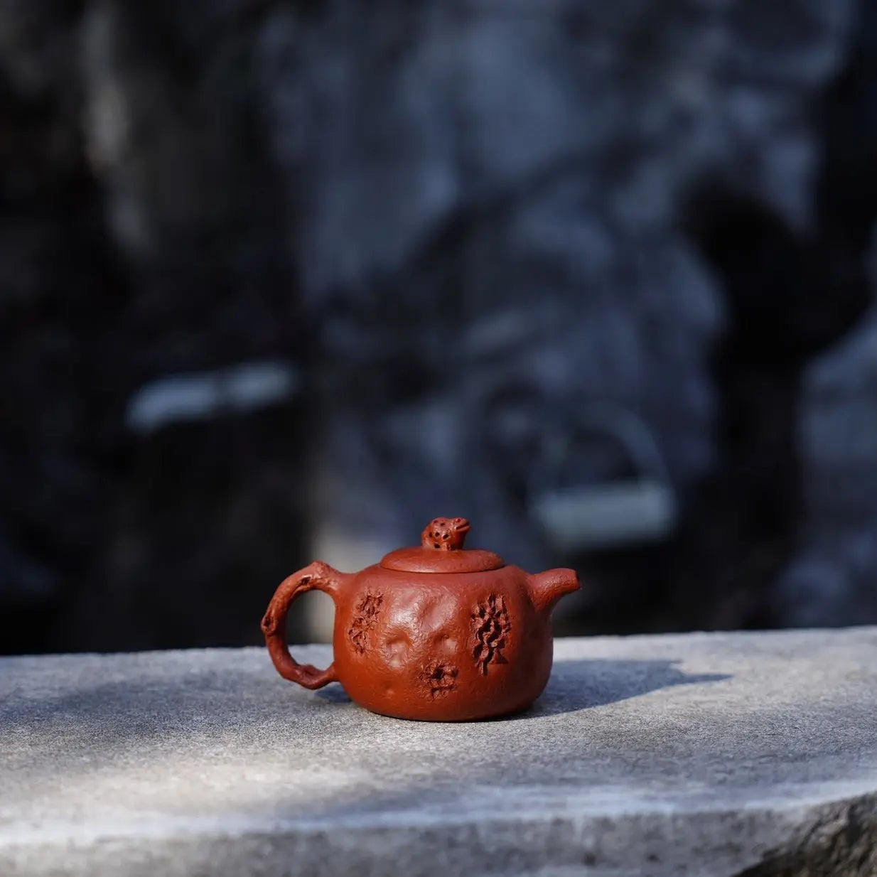 Jin Chan Gong Chun 230cc - Yixing Handmade Teapot 江苏宜兴