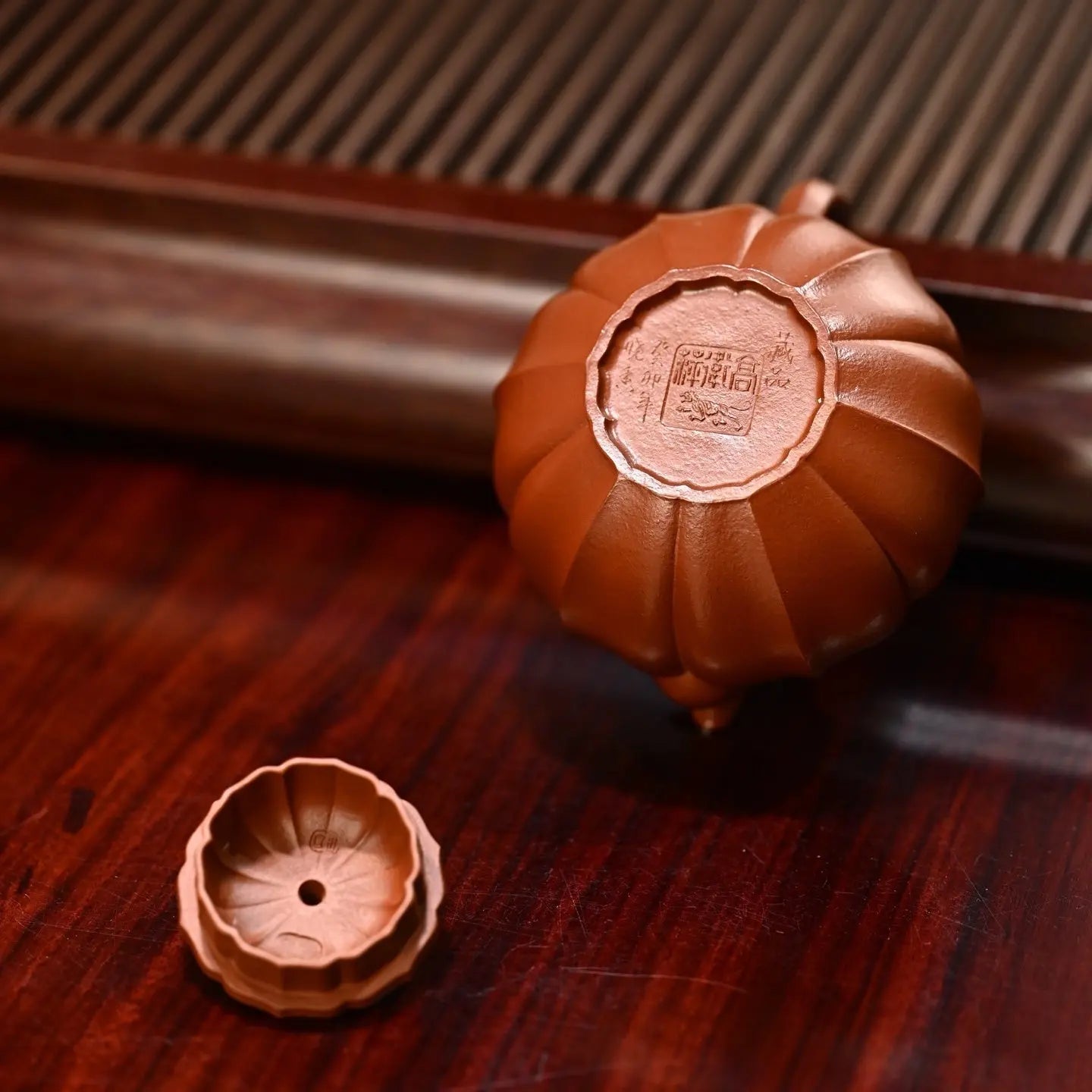 Jin Shan 180cc - Yixing Handmade Teapot 江苏宜兴