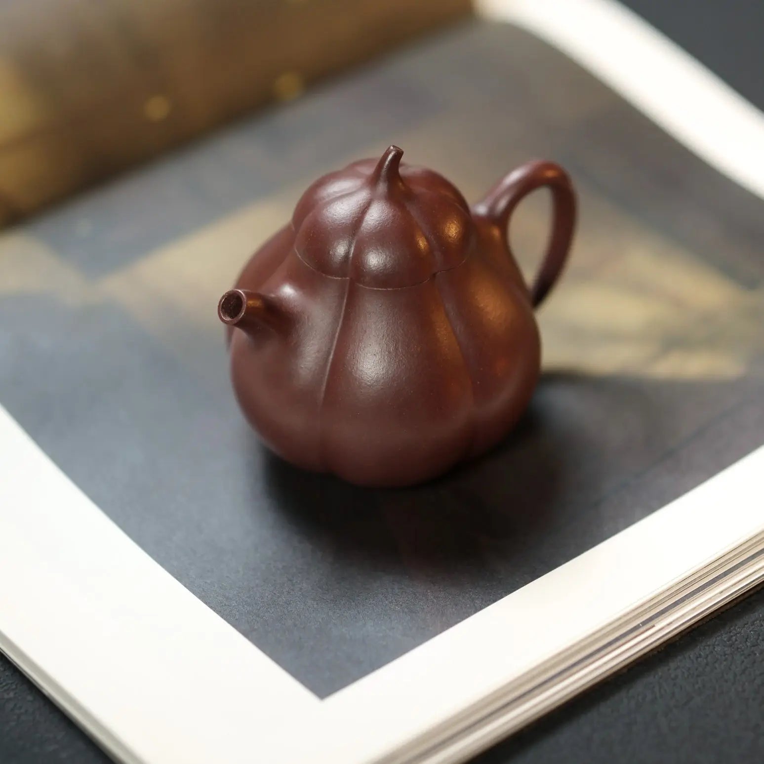 Jin Wen 125cc - Yixing Handmade Teapot 江苏宜兴